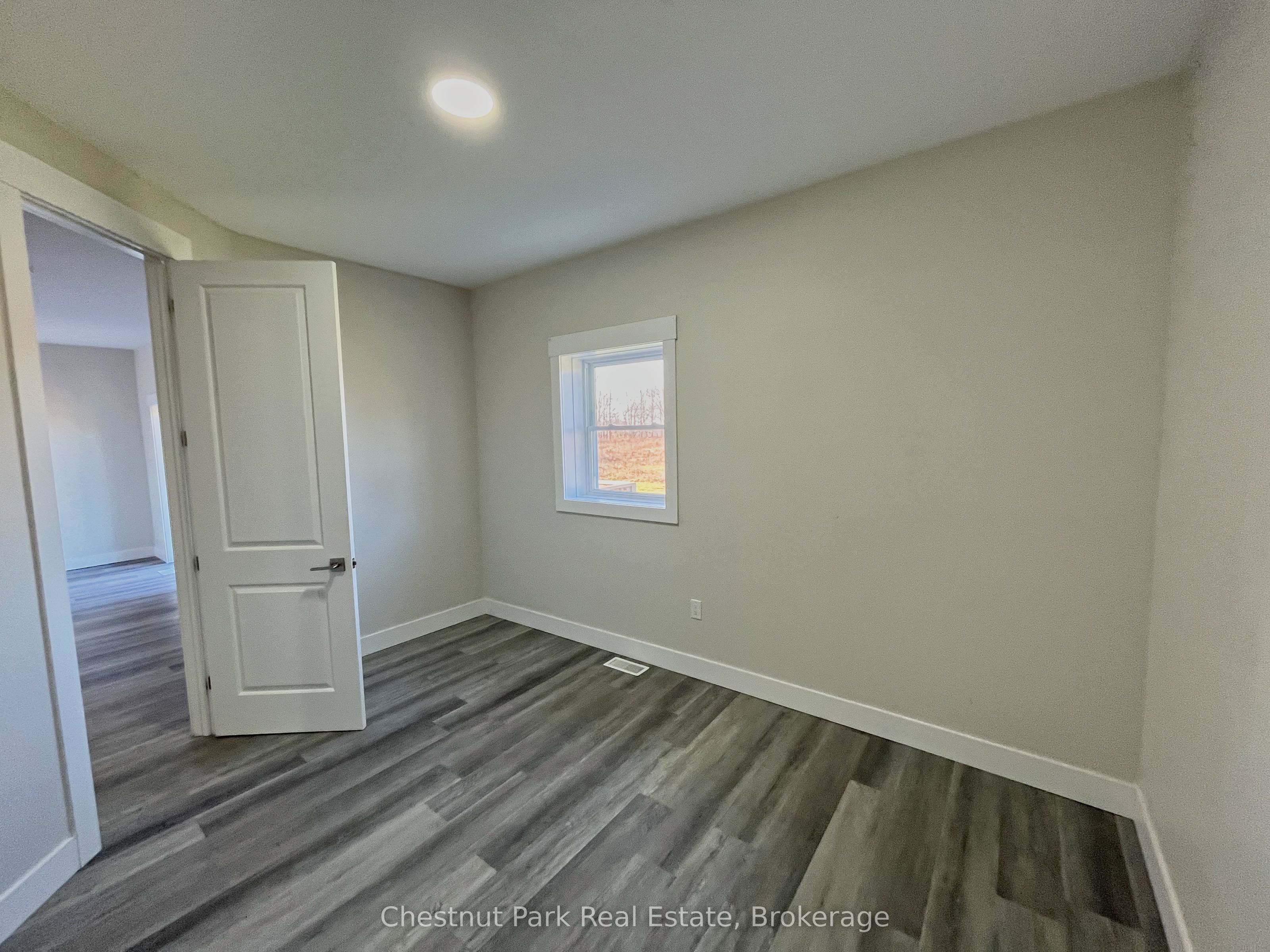 319922 Kemble Rock Road 3