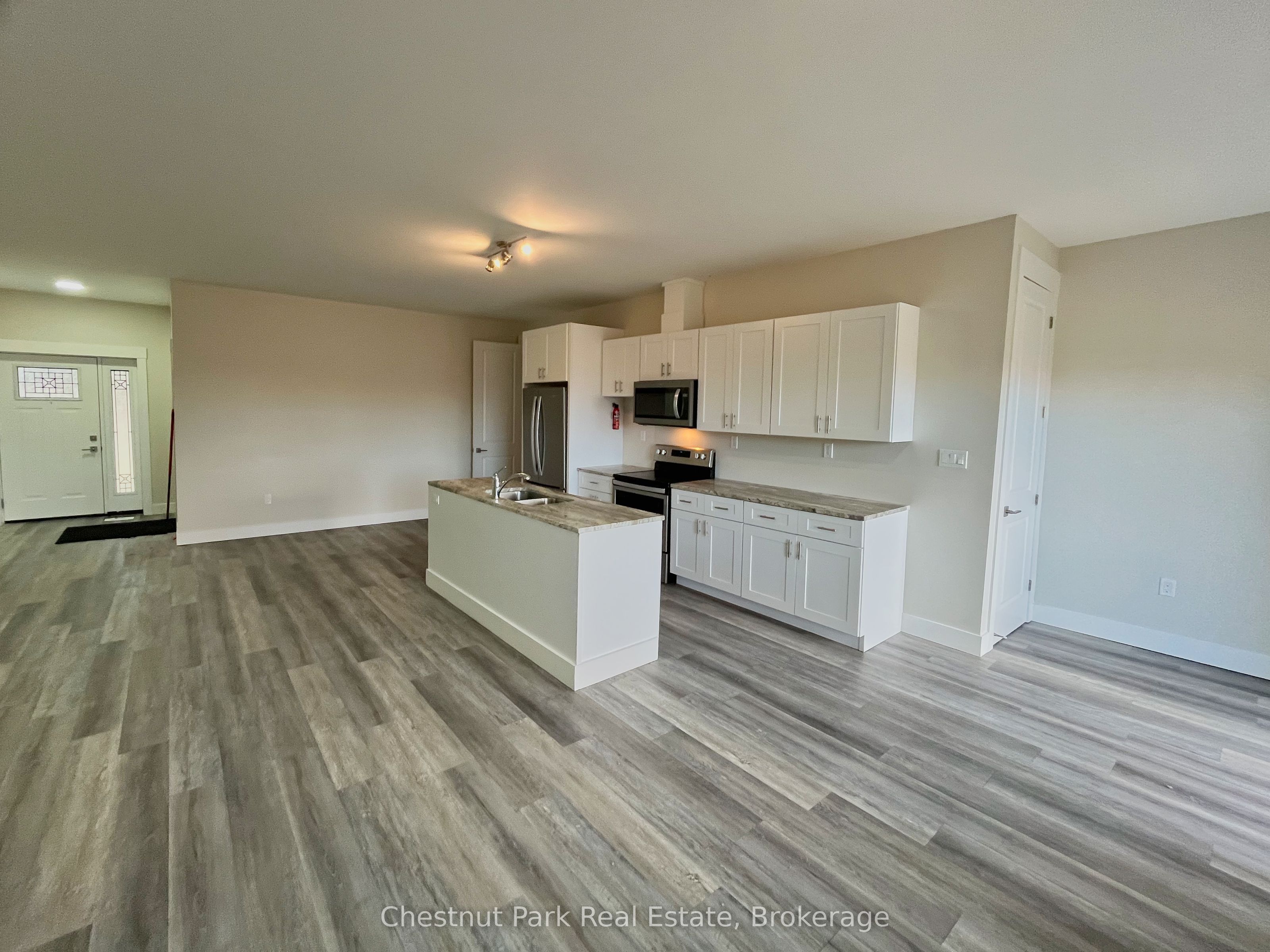 319922 Kemble Rock Road 3