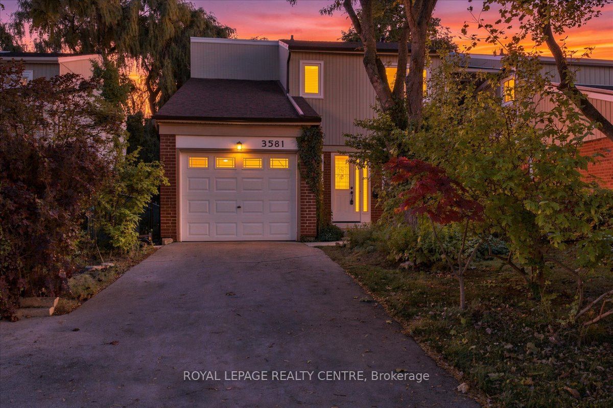 3581 Ash Row Crescent