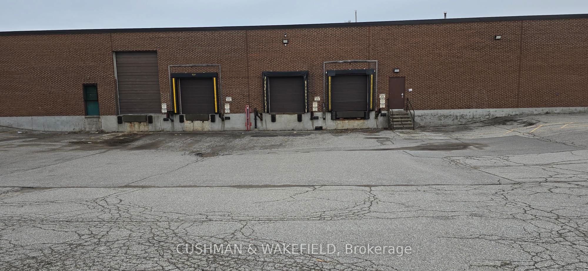 20 Commander Boulevard