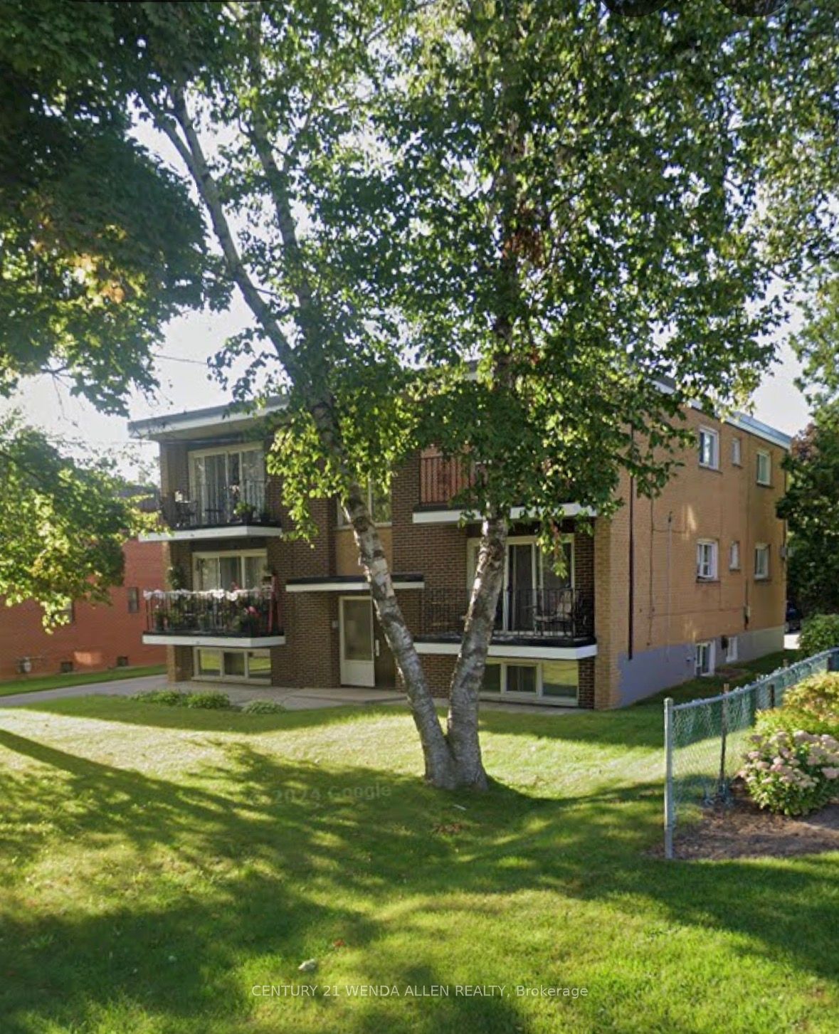 558 Lansdowne Drive