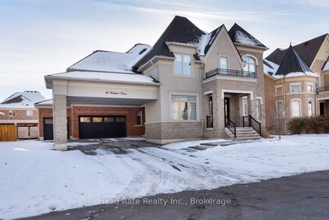 16 Ballard Drive King ON L7B 0N9