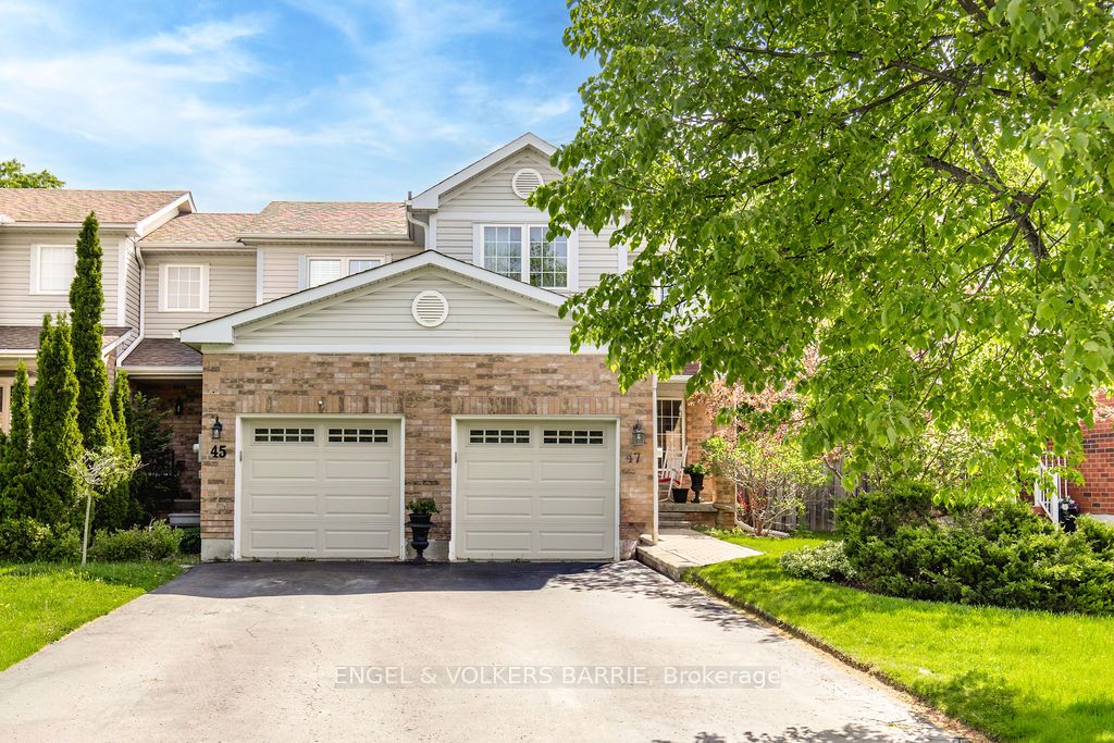 47 Pickett Crescent