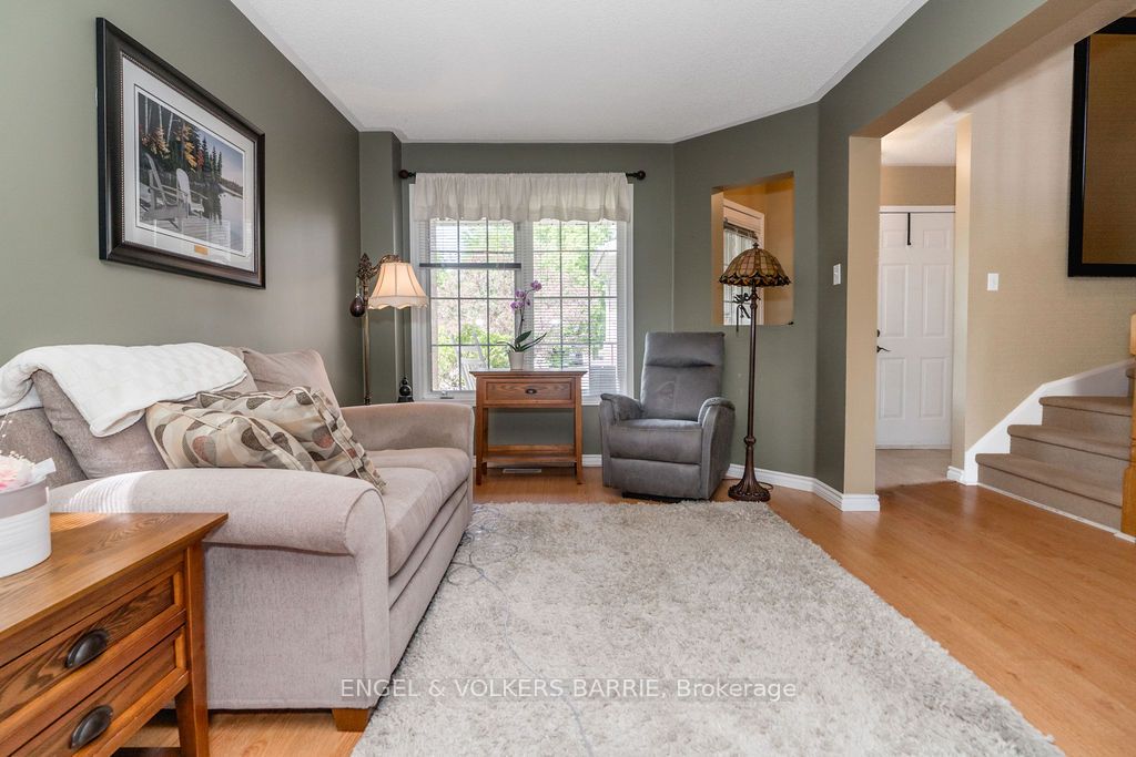 47 Pickett Crescent