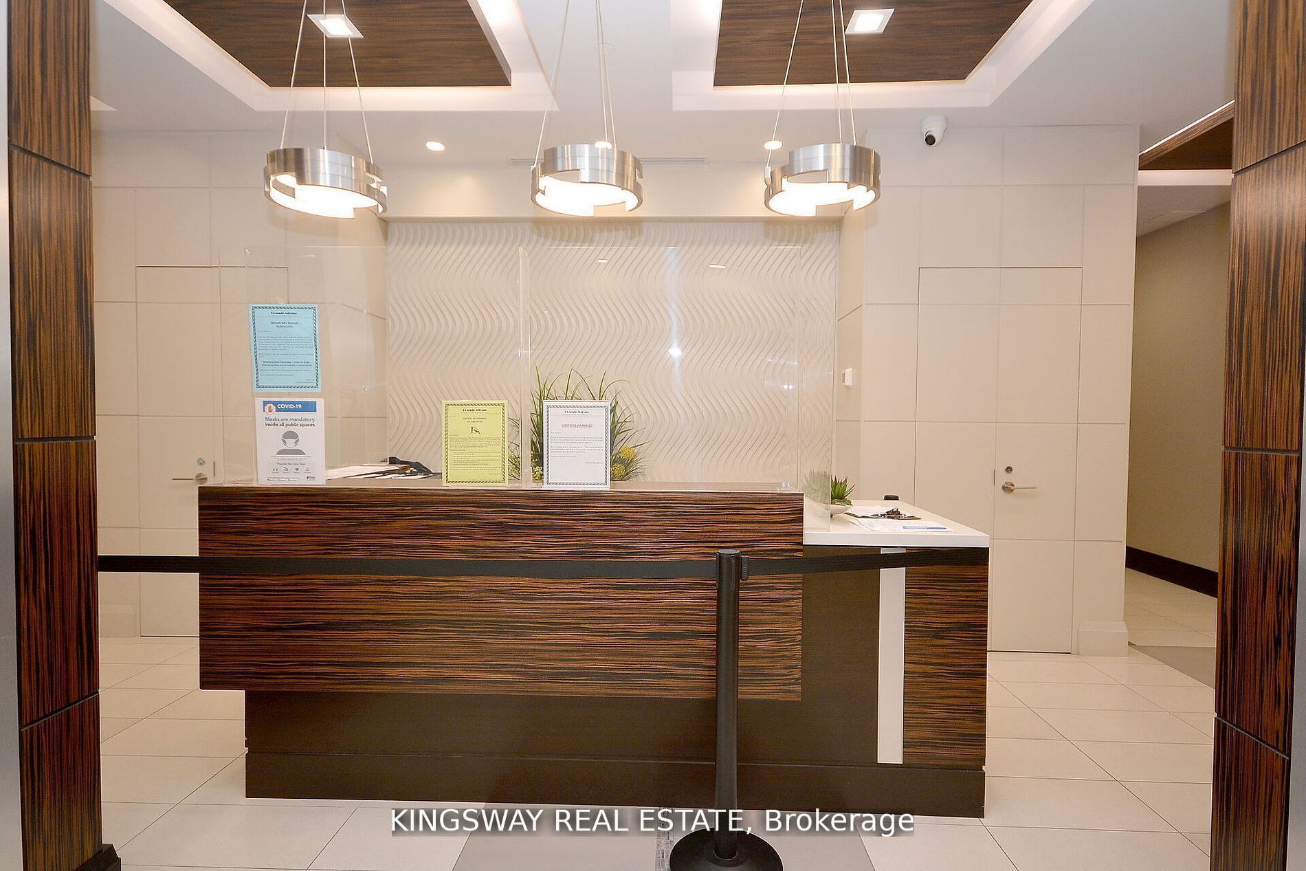 349 RATHBURN Road W 217