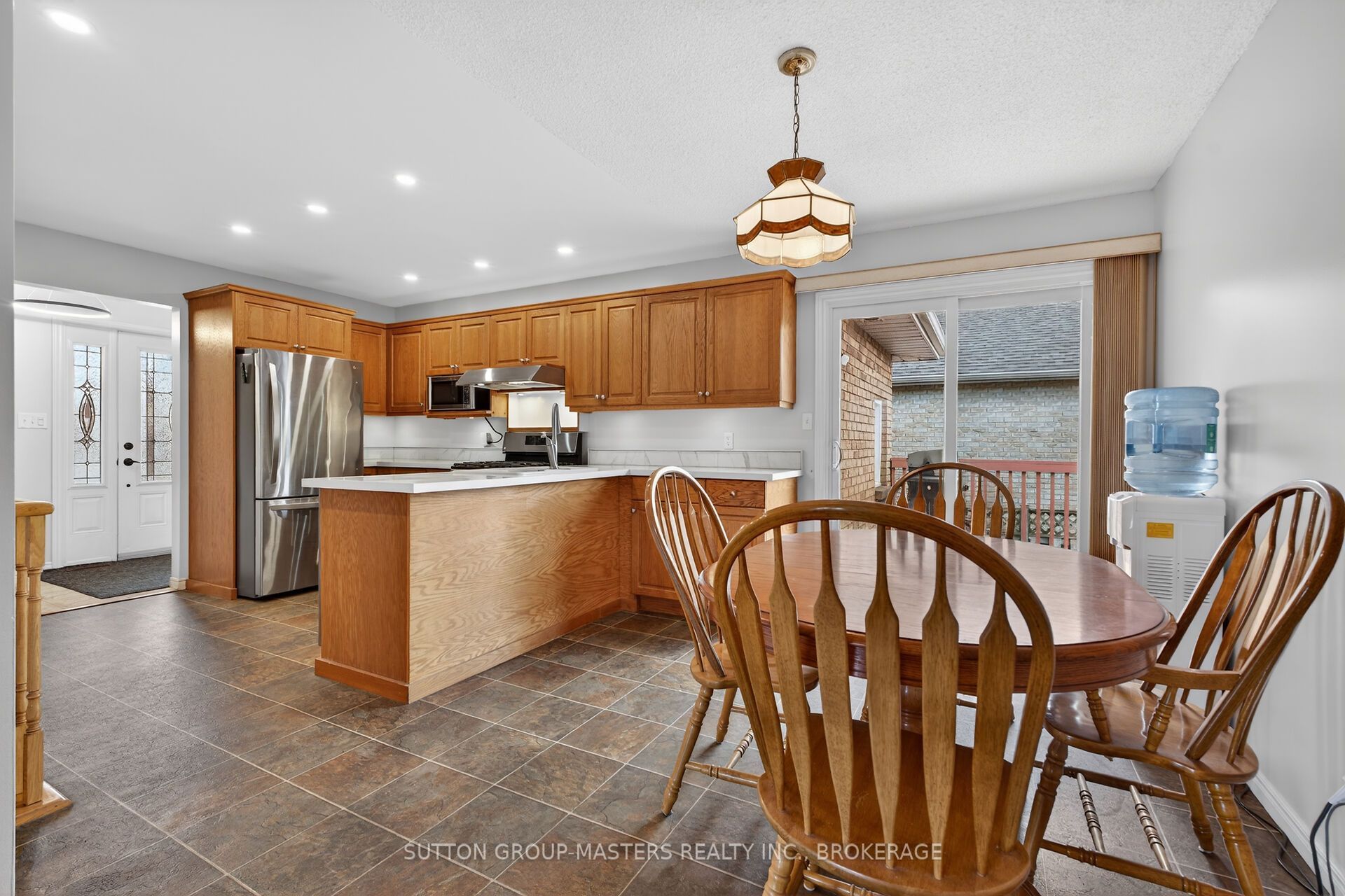 1080 Palmerston Crescent