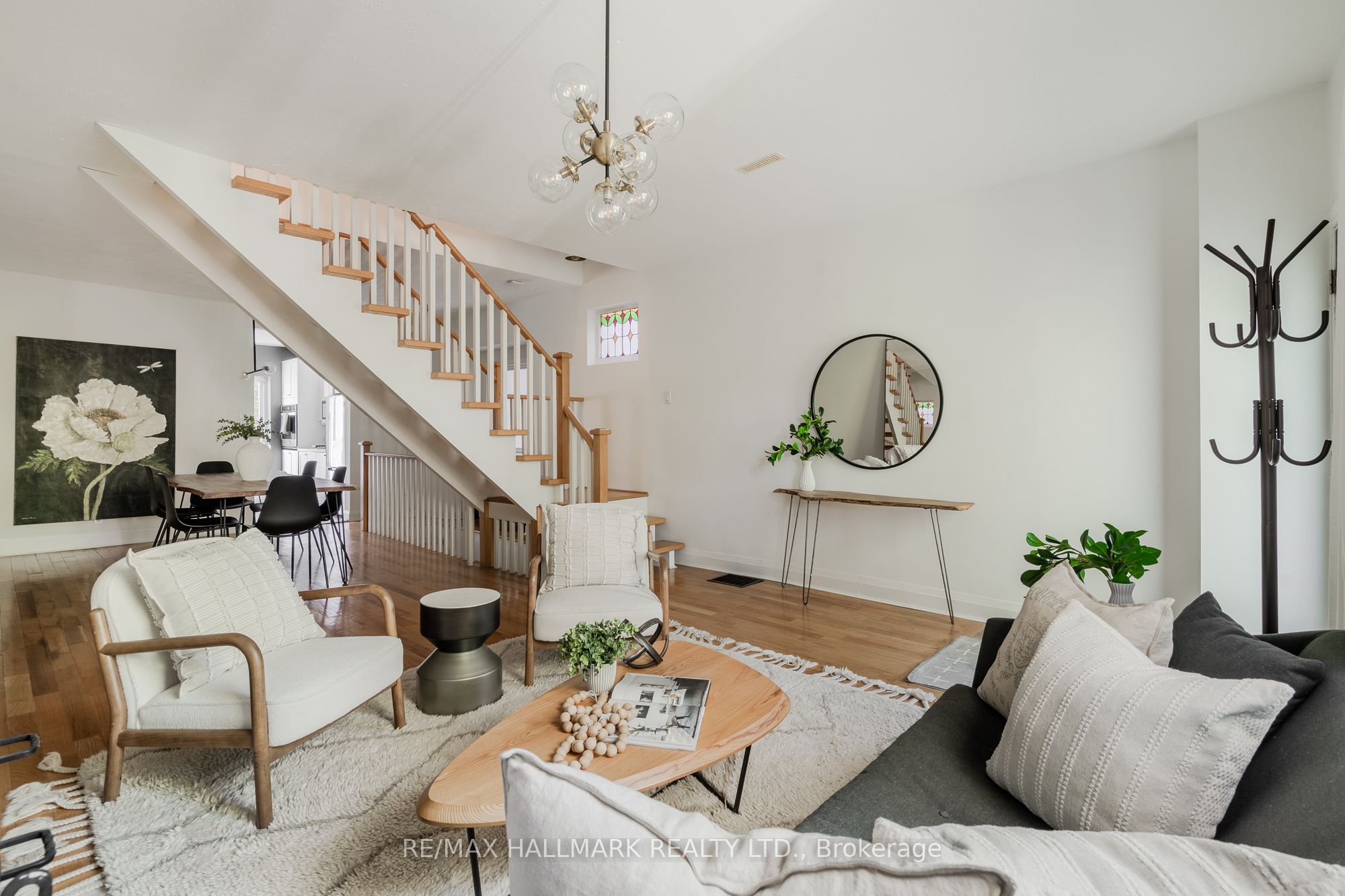 9 Prust Avenue