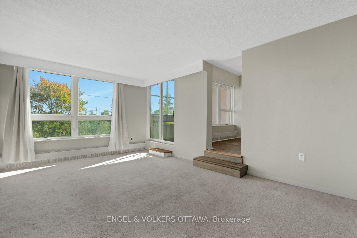373 Laurier Avenue E 5