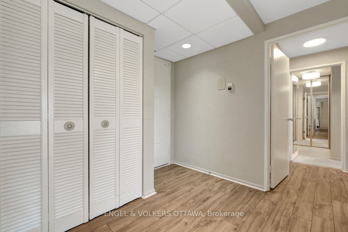 373 Laurier Avenue E 5