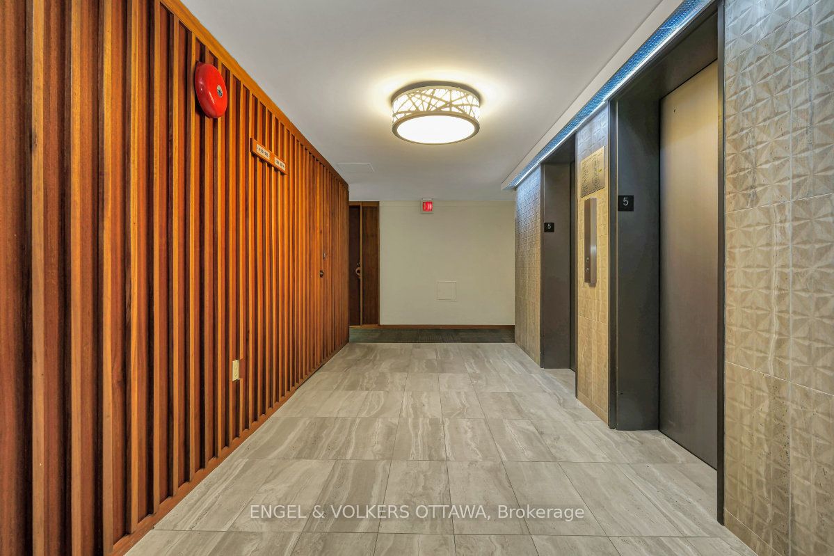 373 Laurier Avenue E 5
