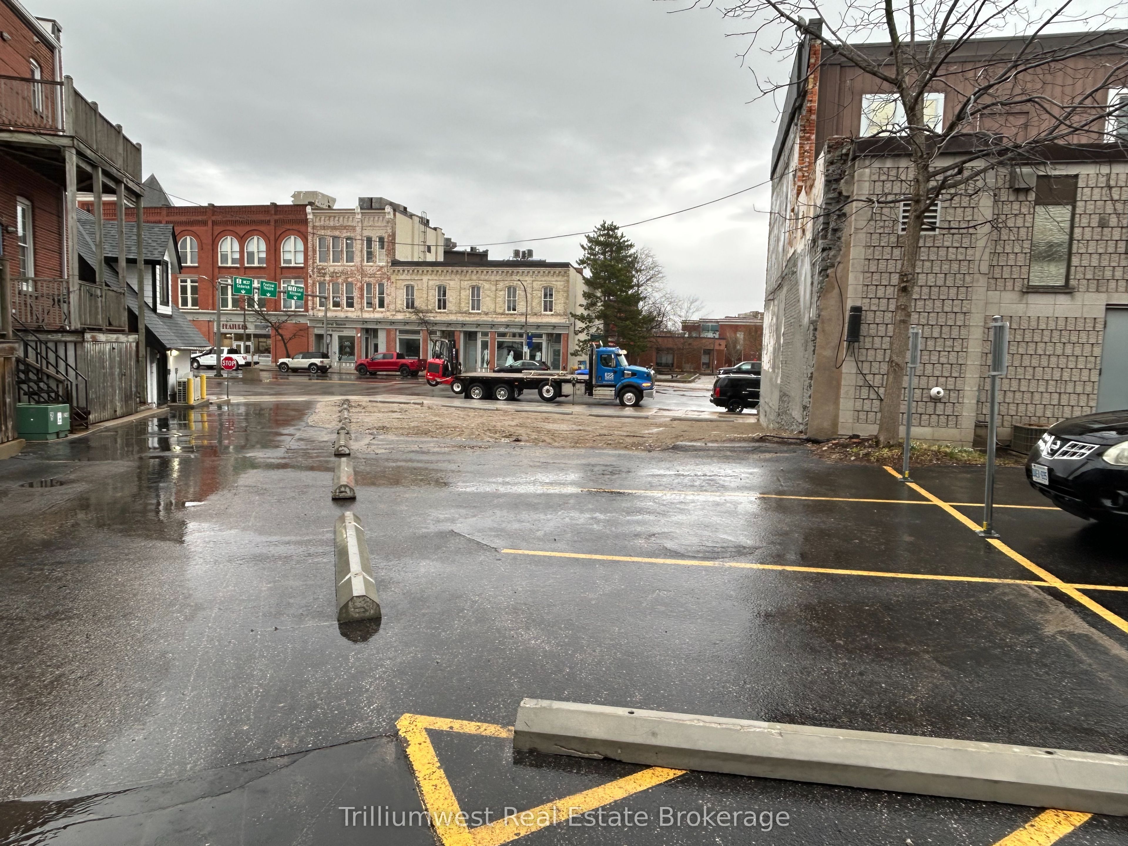 20-28 Erie Street