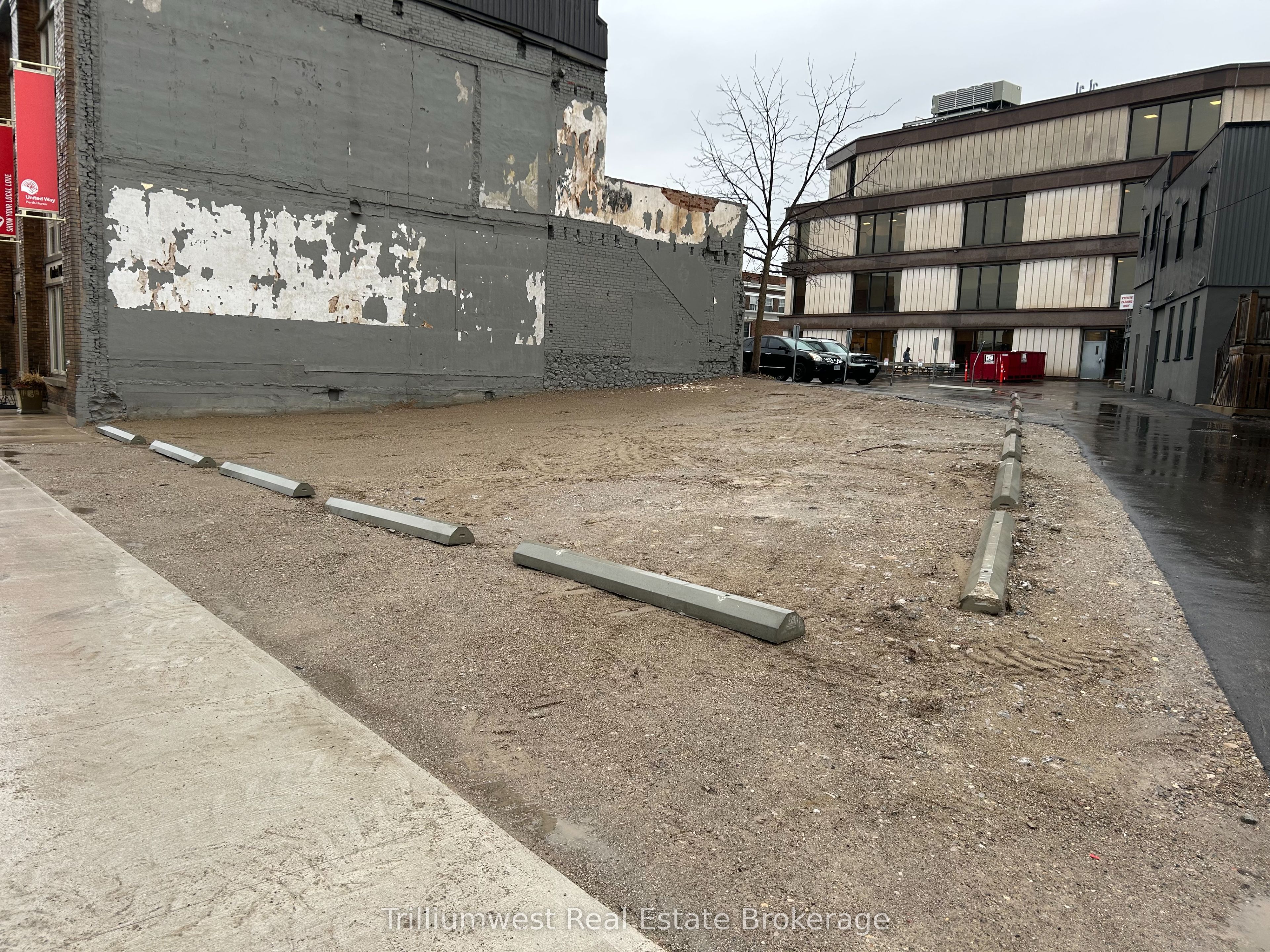 20-28 Erie Street