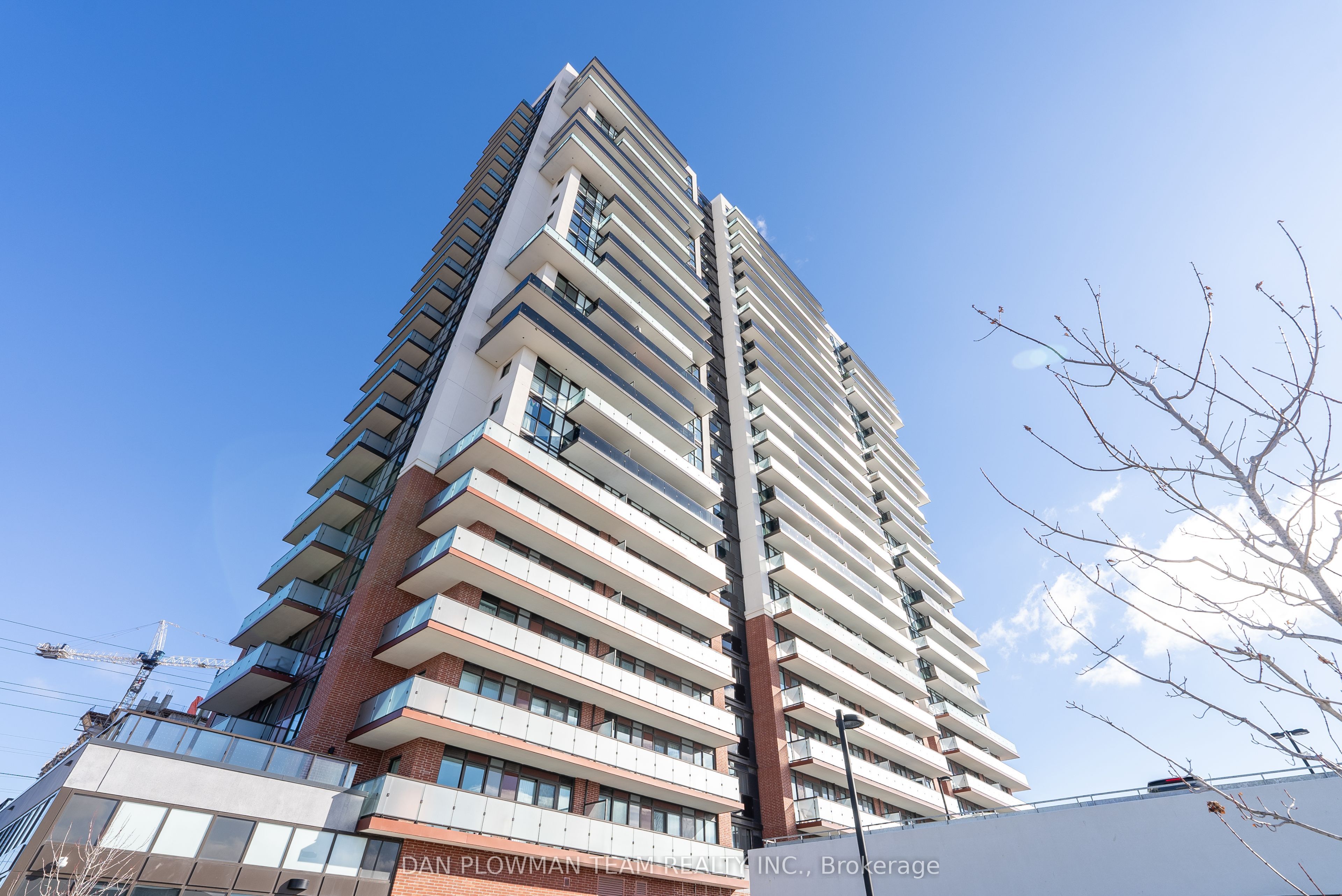 2550 Simcoe Street N 1121