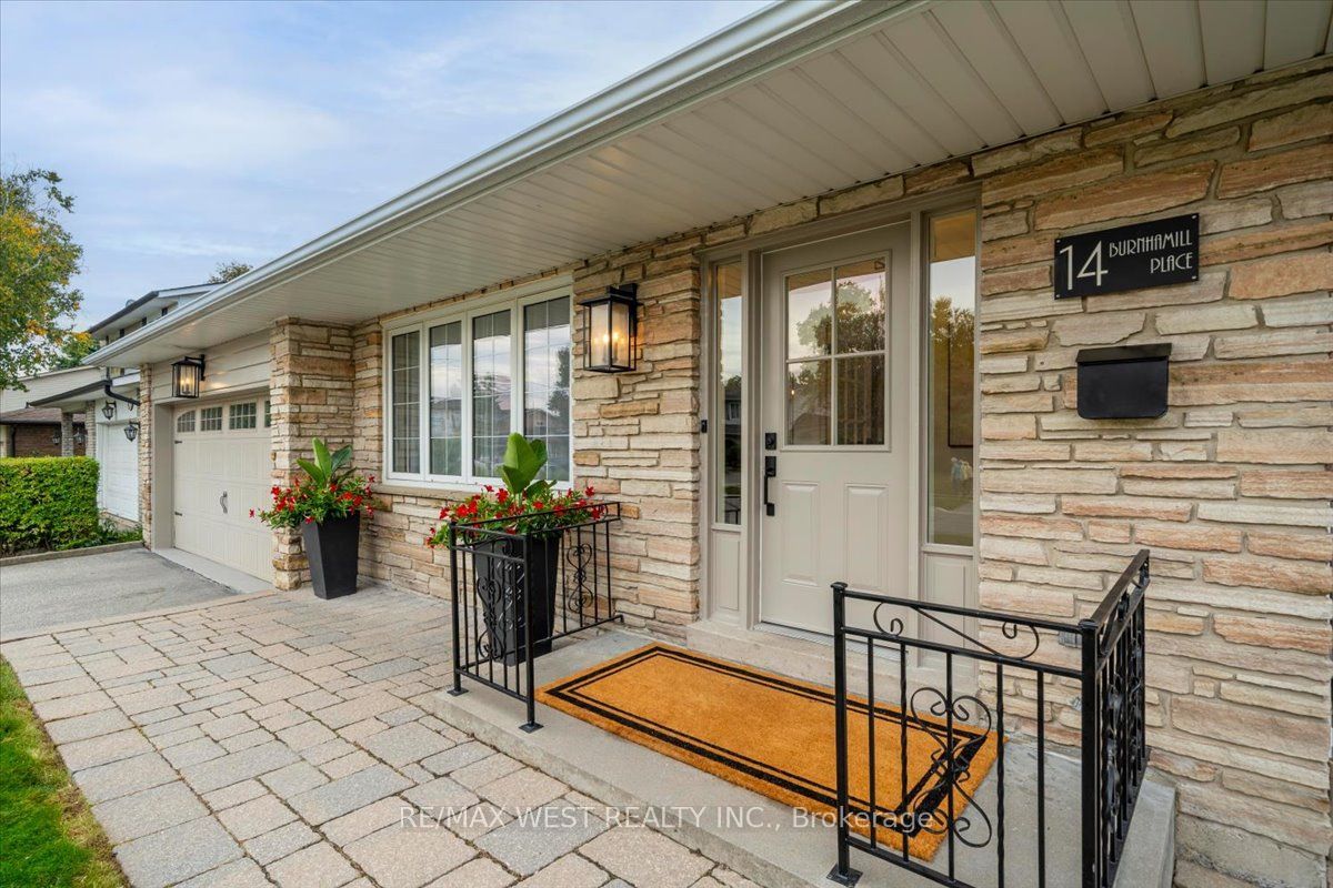 14 Burnhamill Place