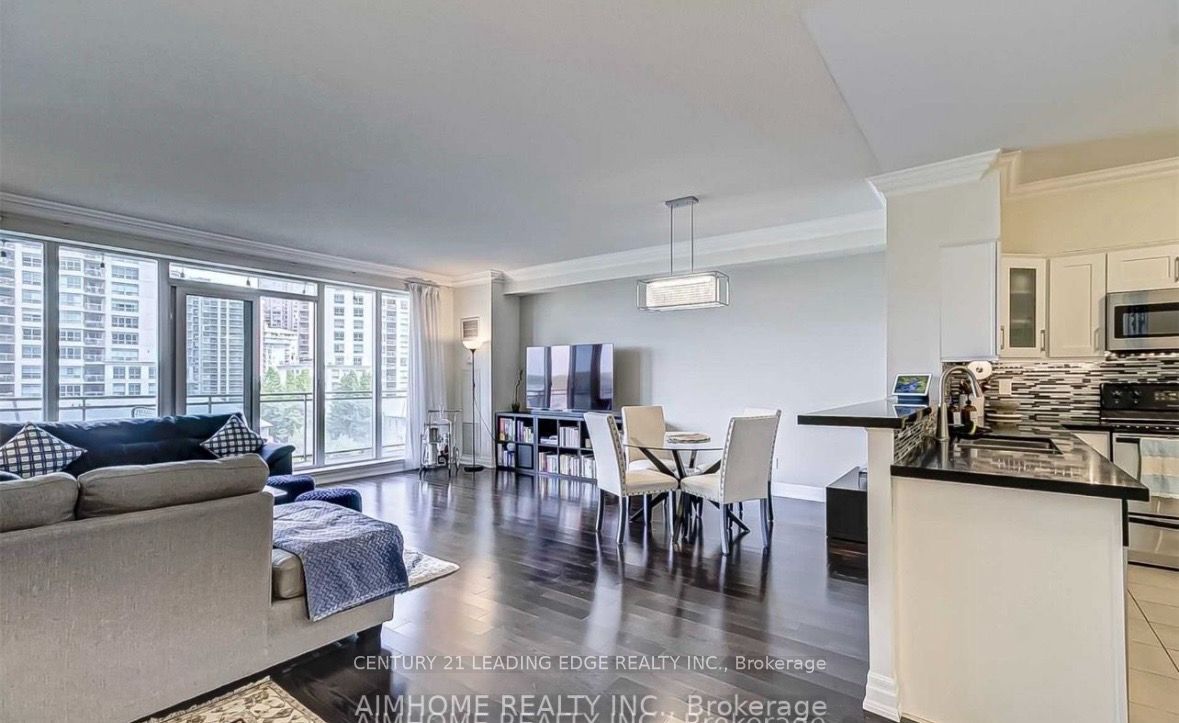 2119 Lakeshore Boulevard W 607