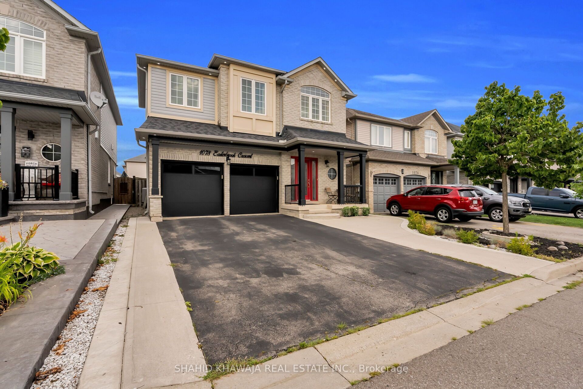 1078 Easterbrook Crescent