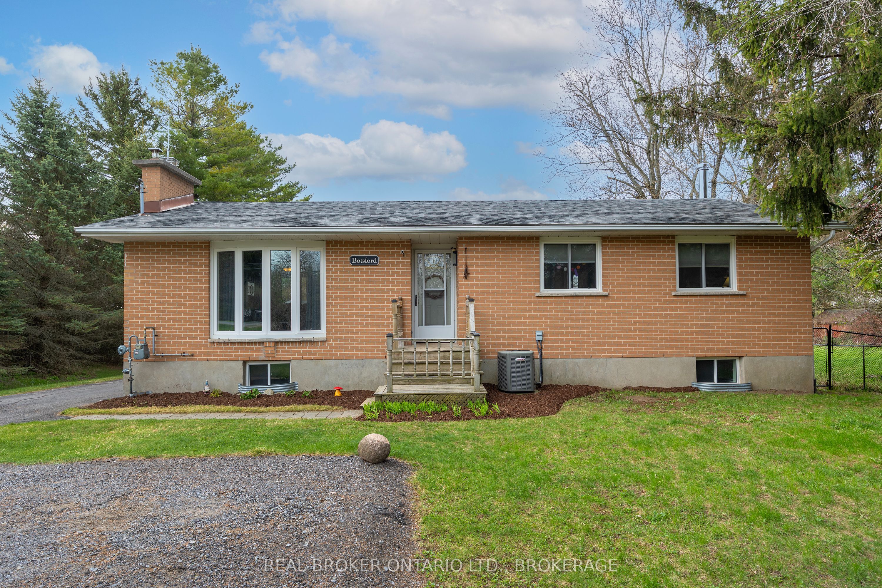 1239 Unity Road