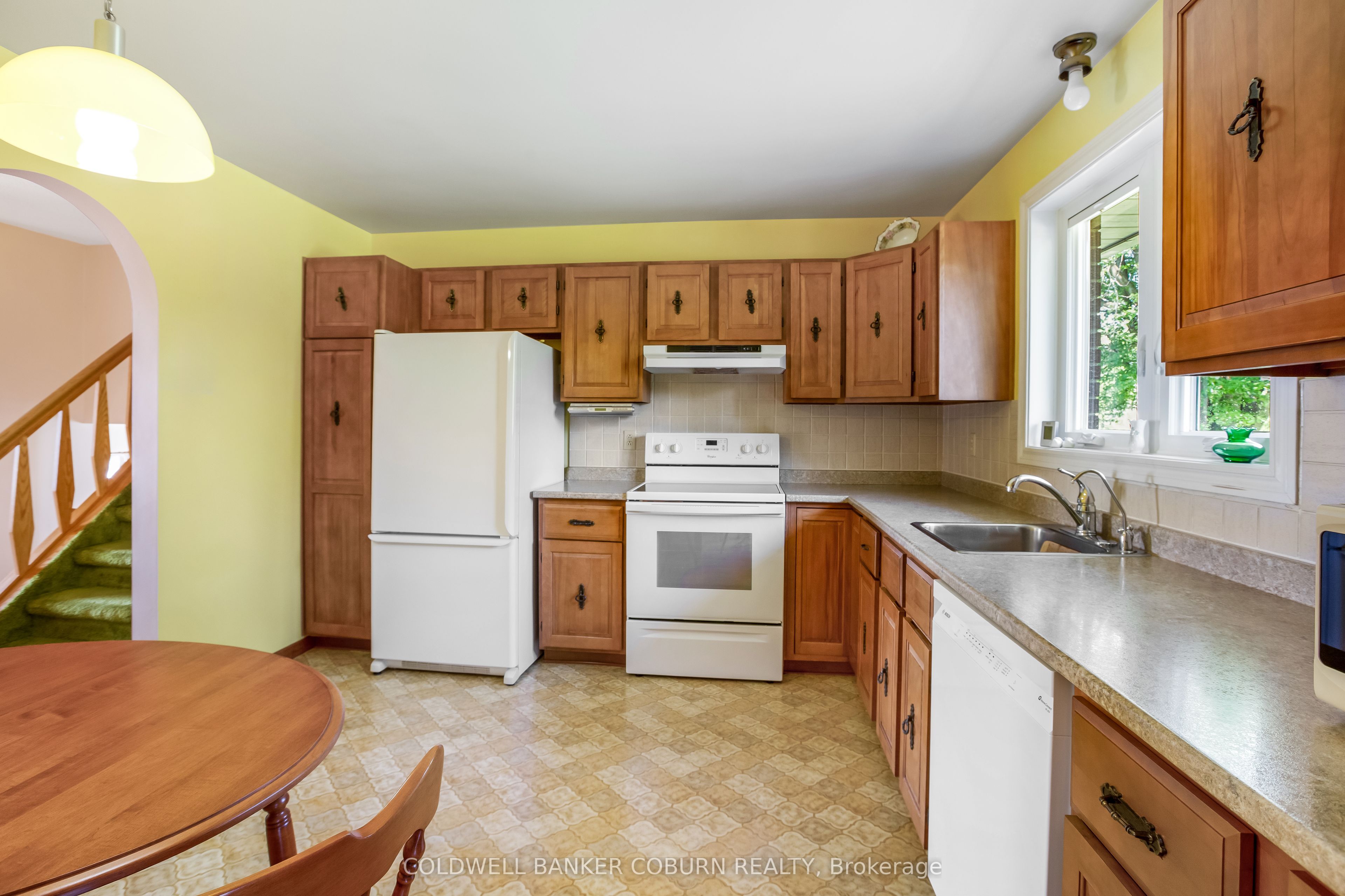 12169 Lakeshore Drive
