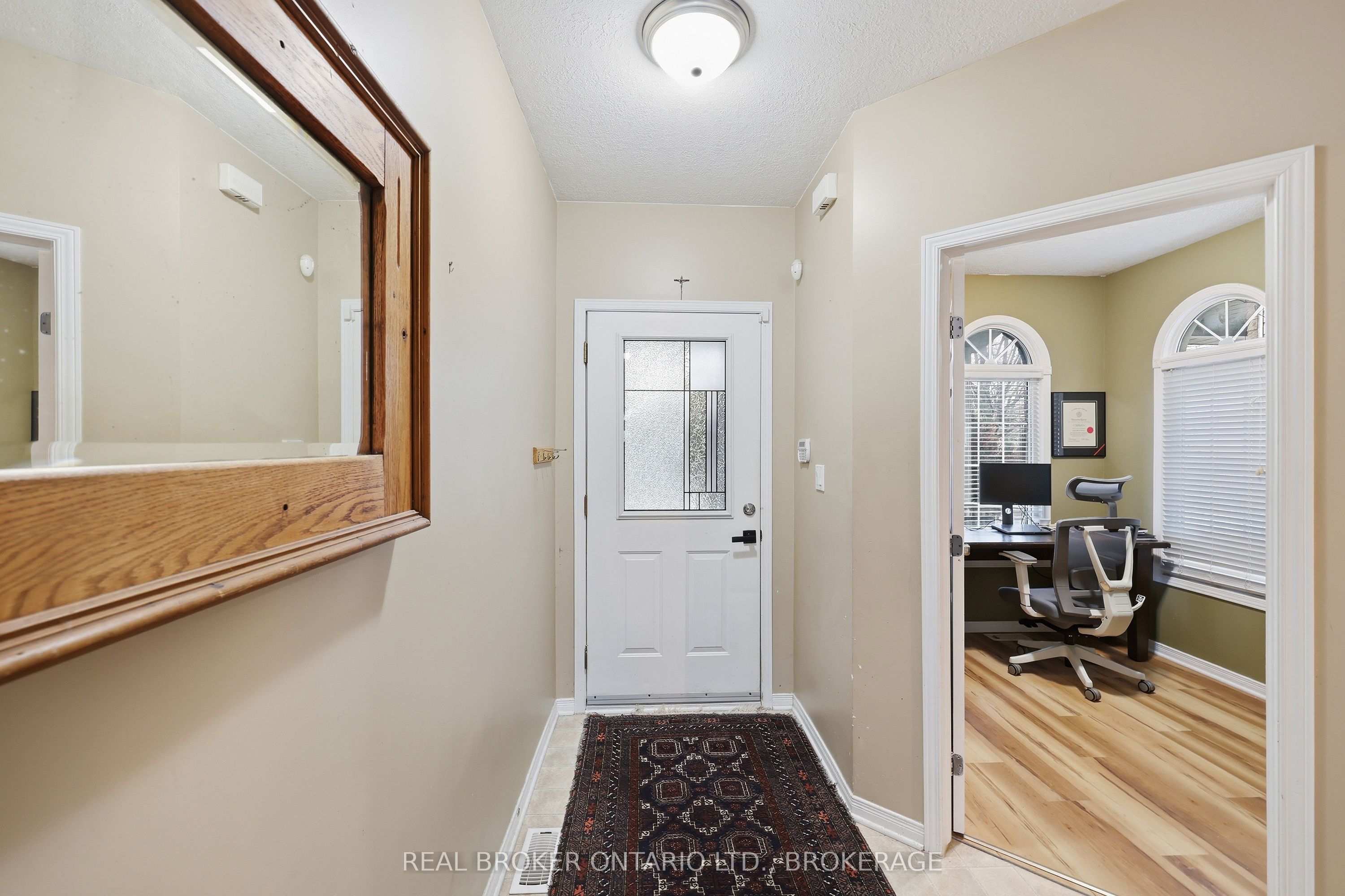 942 Bluffwood Avenue