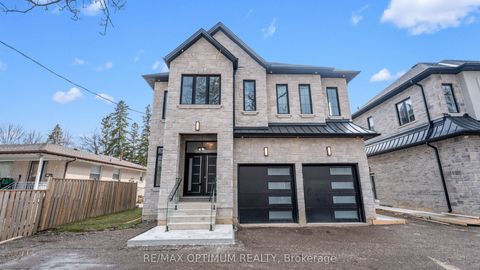 30 Mclaughlin Road N Brampton ON L6X 1Y7