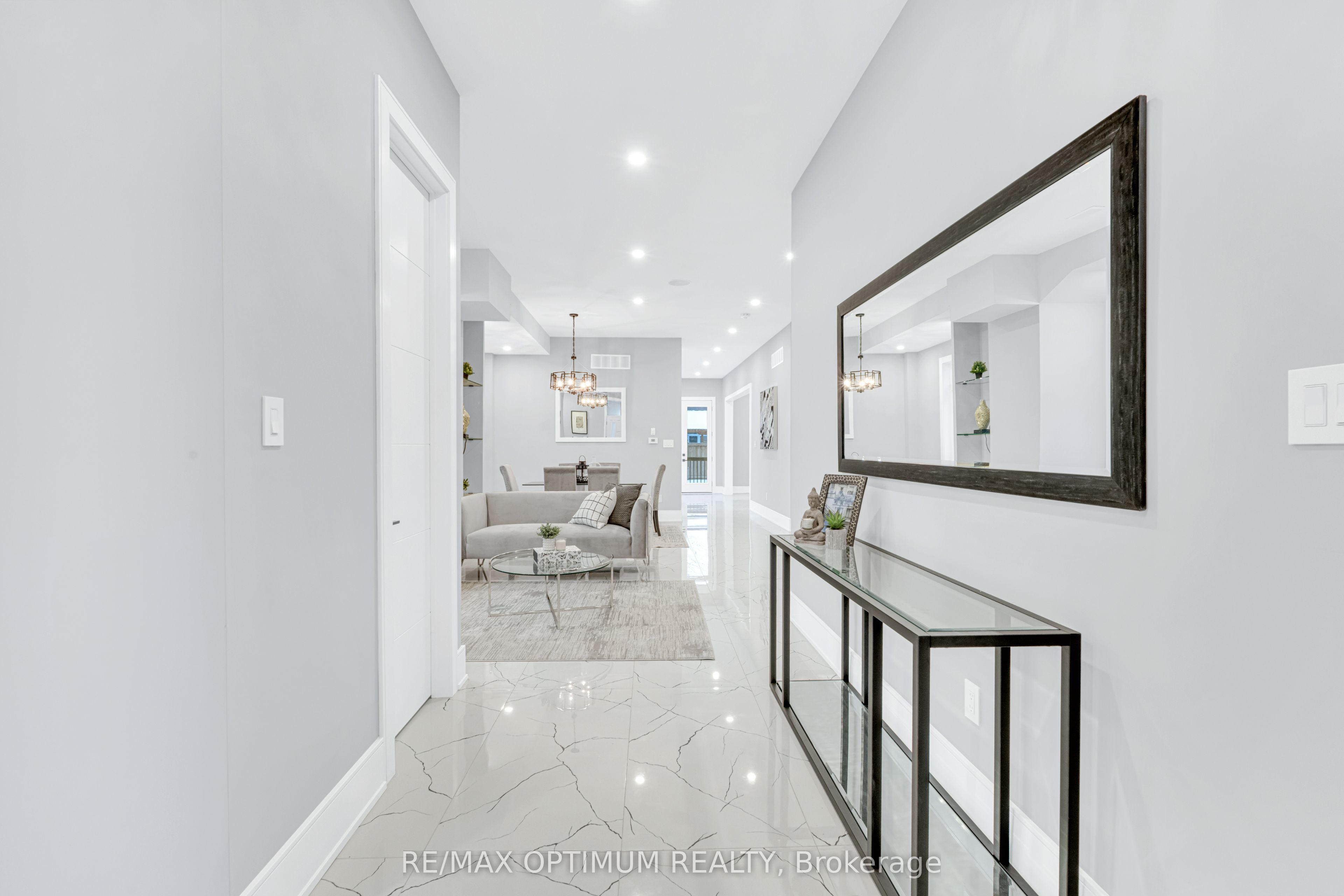 30 Mclaughlin Road N