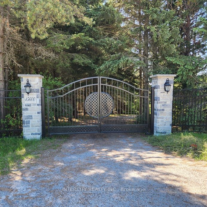 15600 7th Concession Road