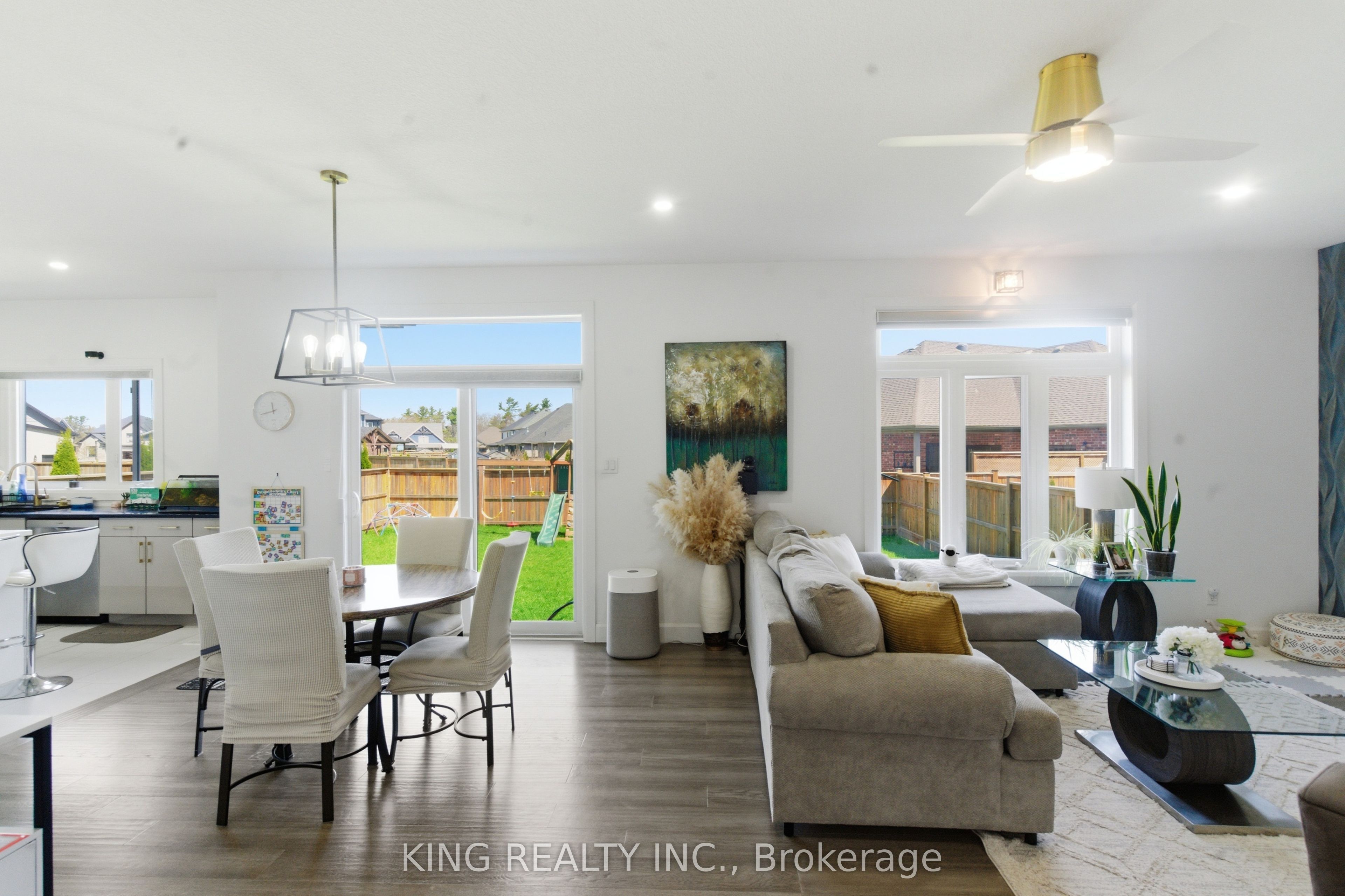 200 BOARDWALK Way