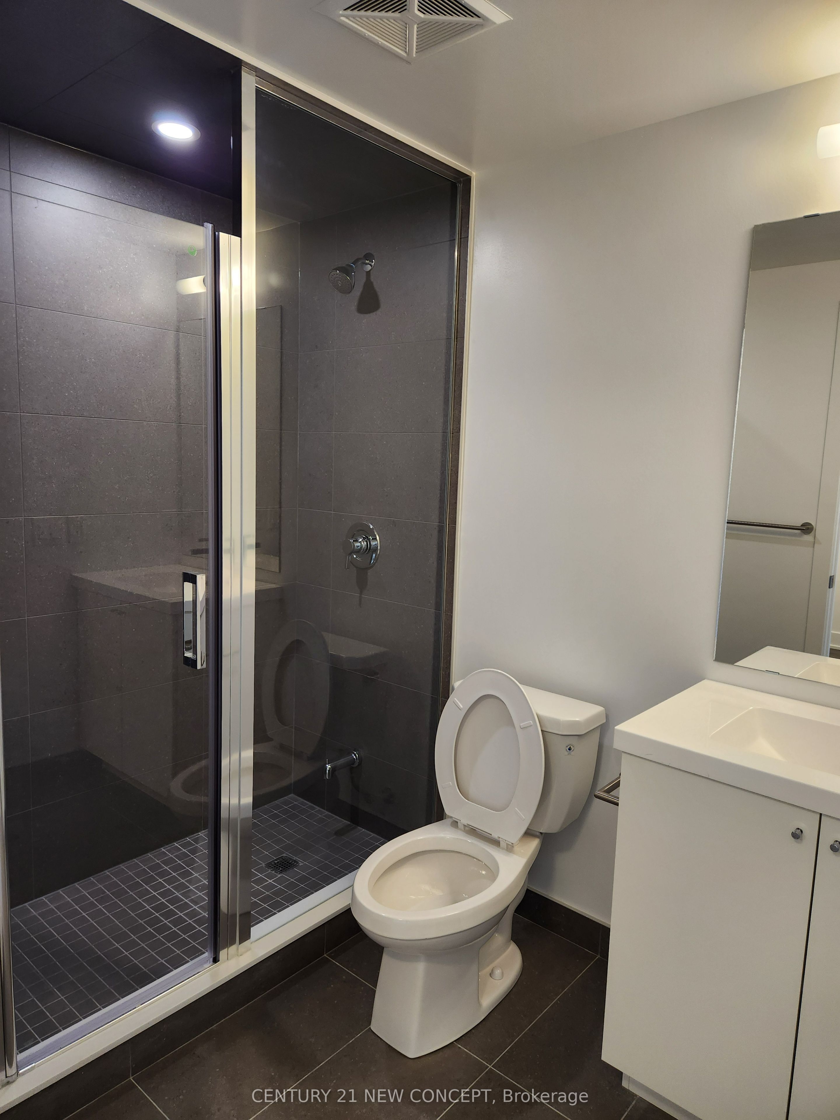 2545 Simcoe St. Street N 1824