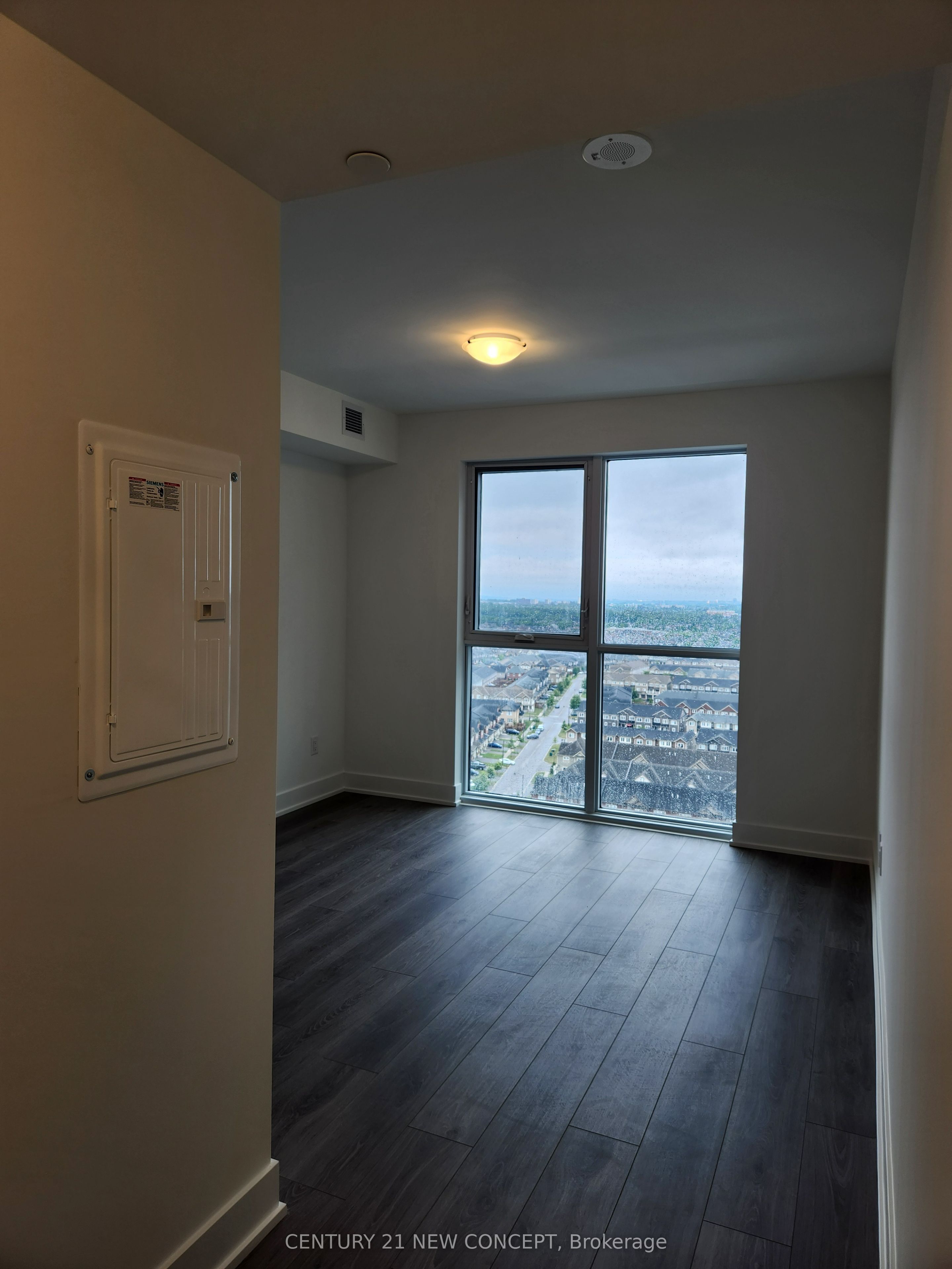 2545 Simcoe St. Street N 1824