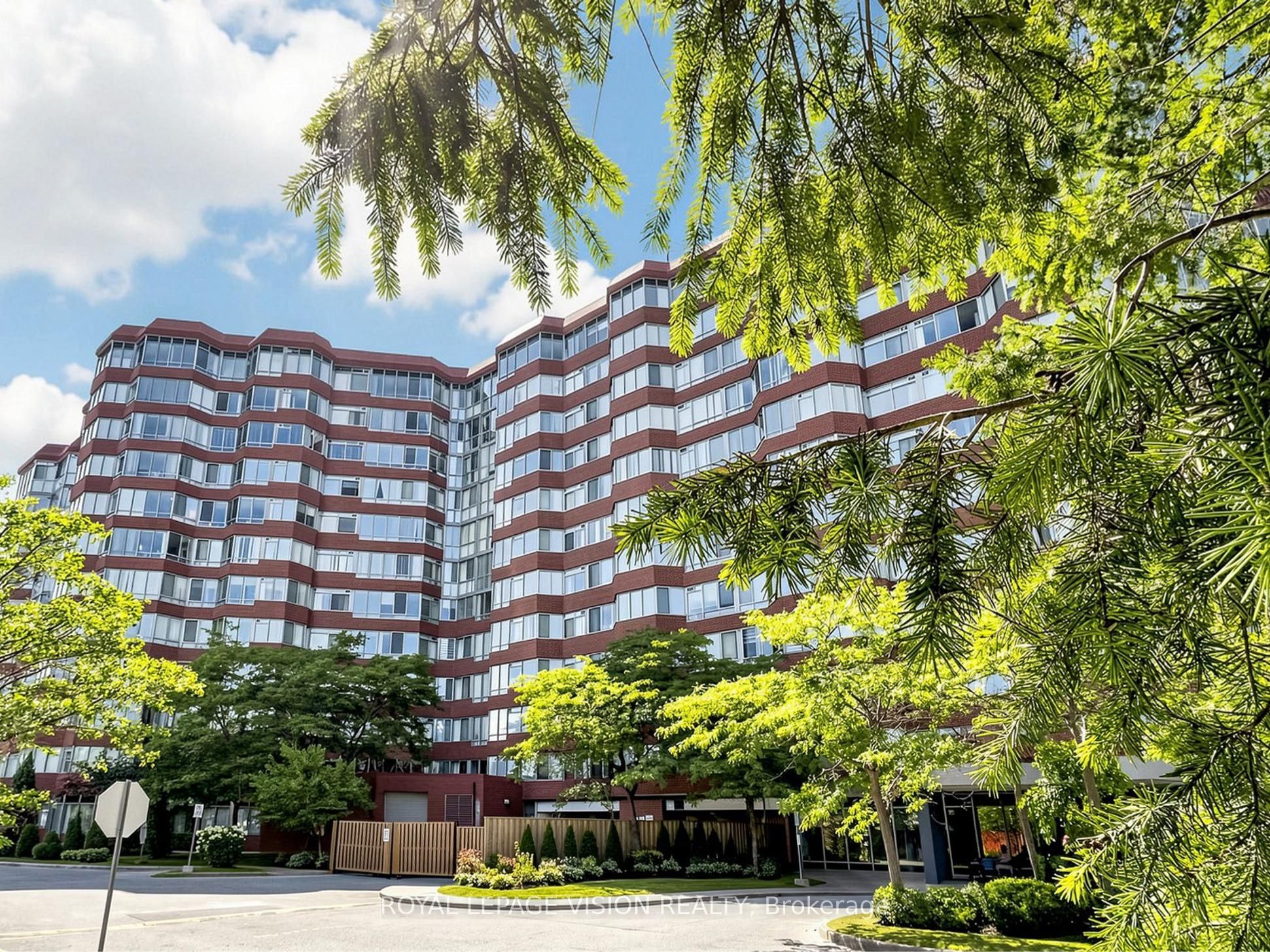 11753 Sheppard Avenue E 419