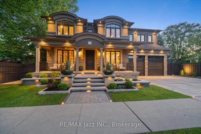 82 Bridlewood Boulevard Whitby ON L1R 3R8