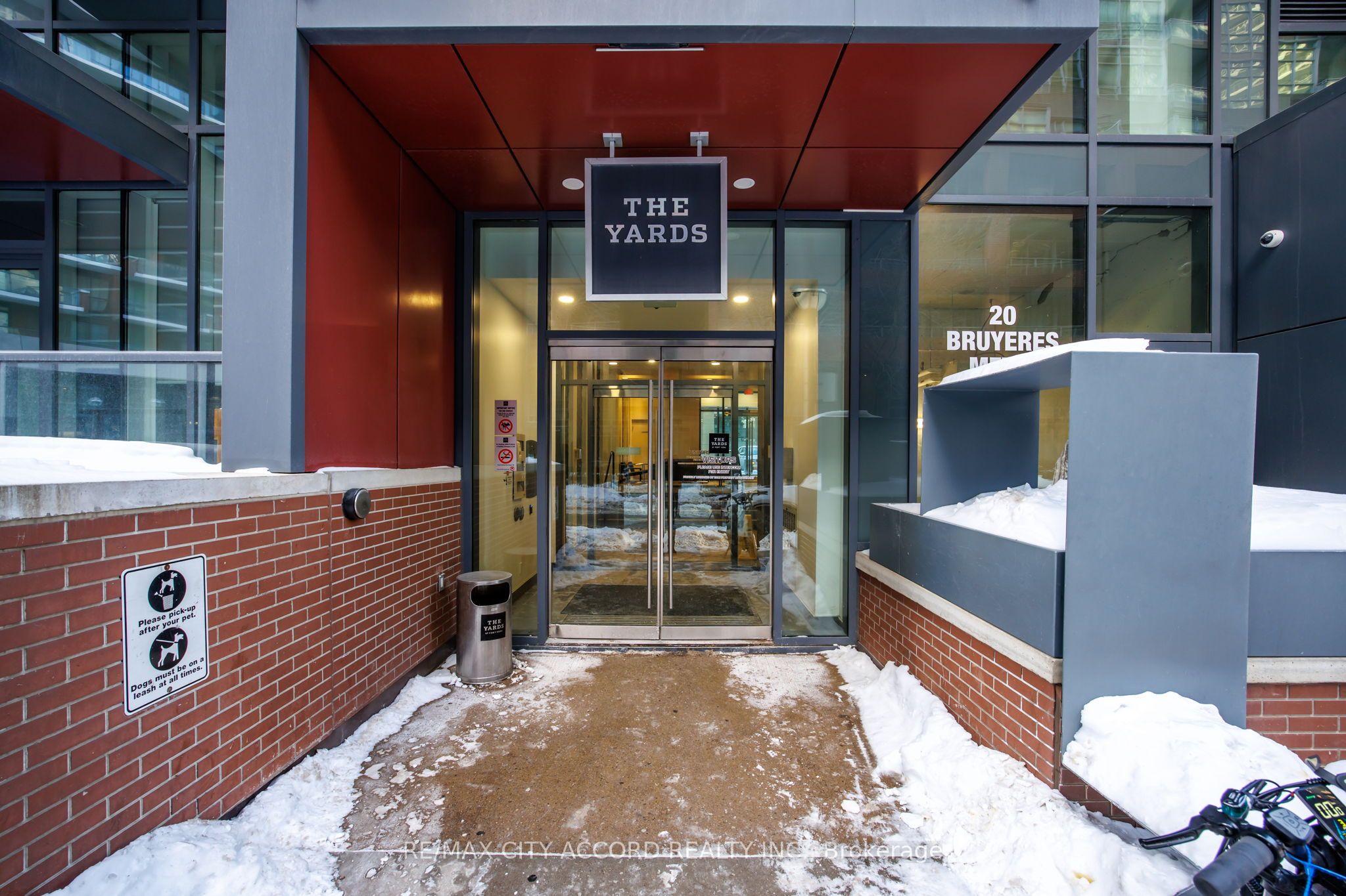 20 Bruyeres Mews 311