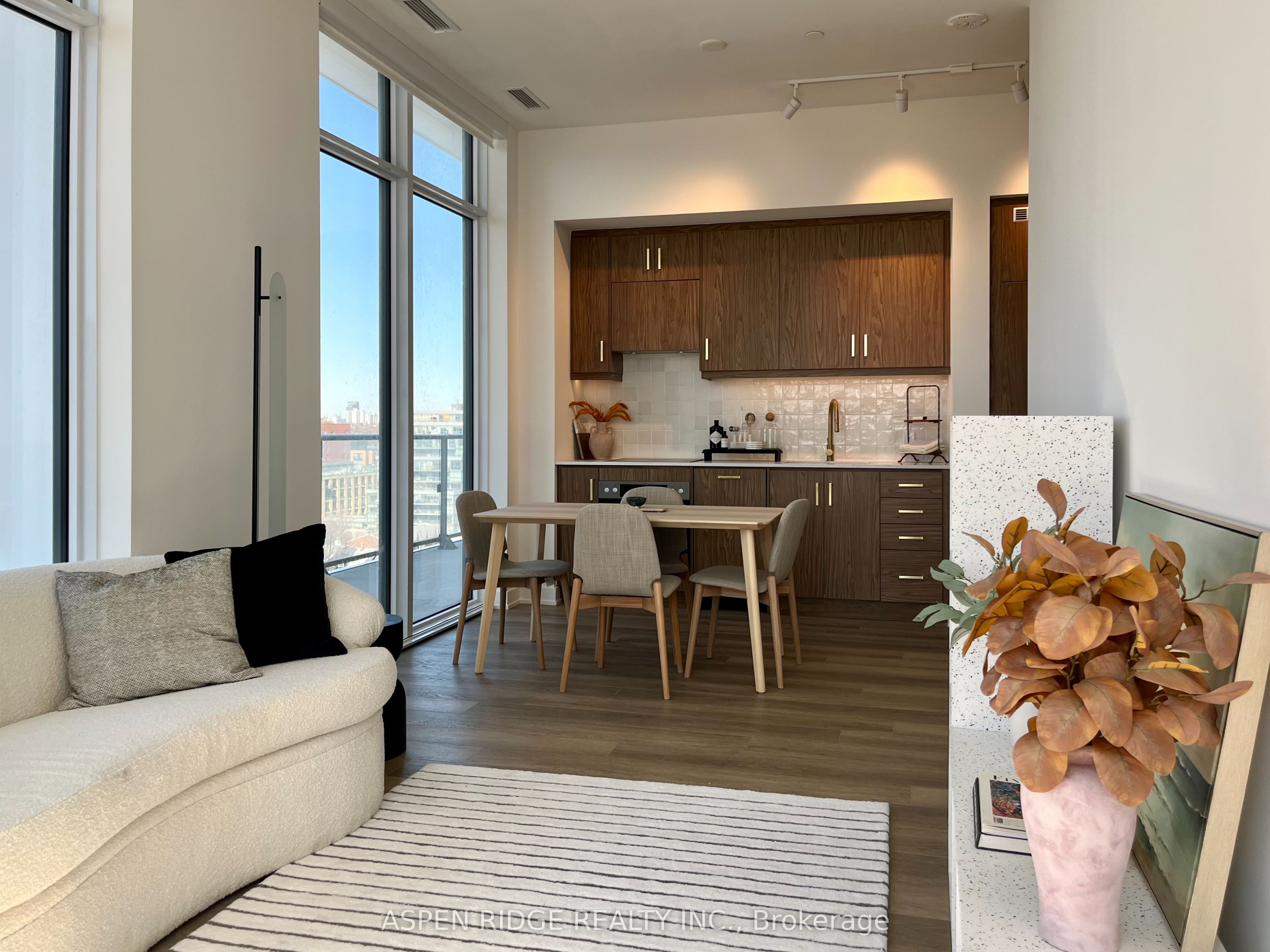 9 Tecumseth Street PH21