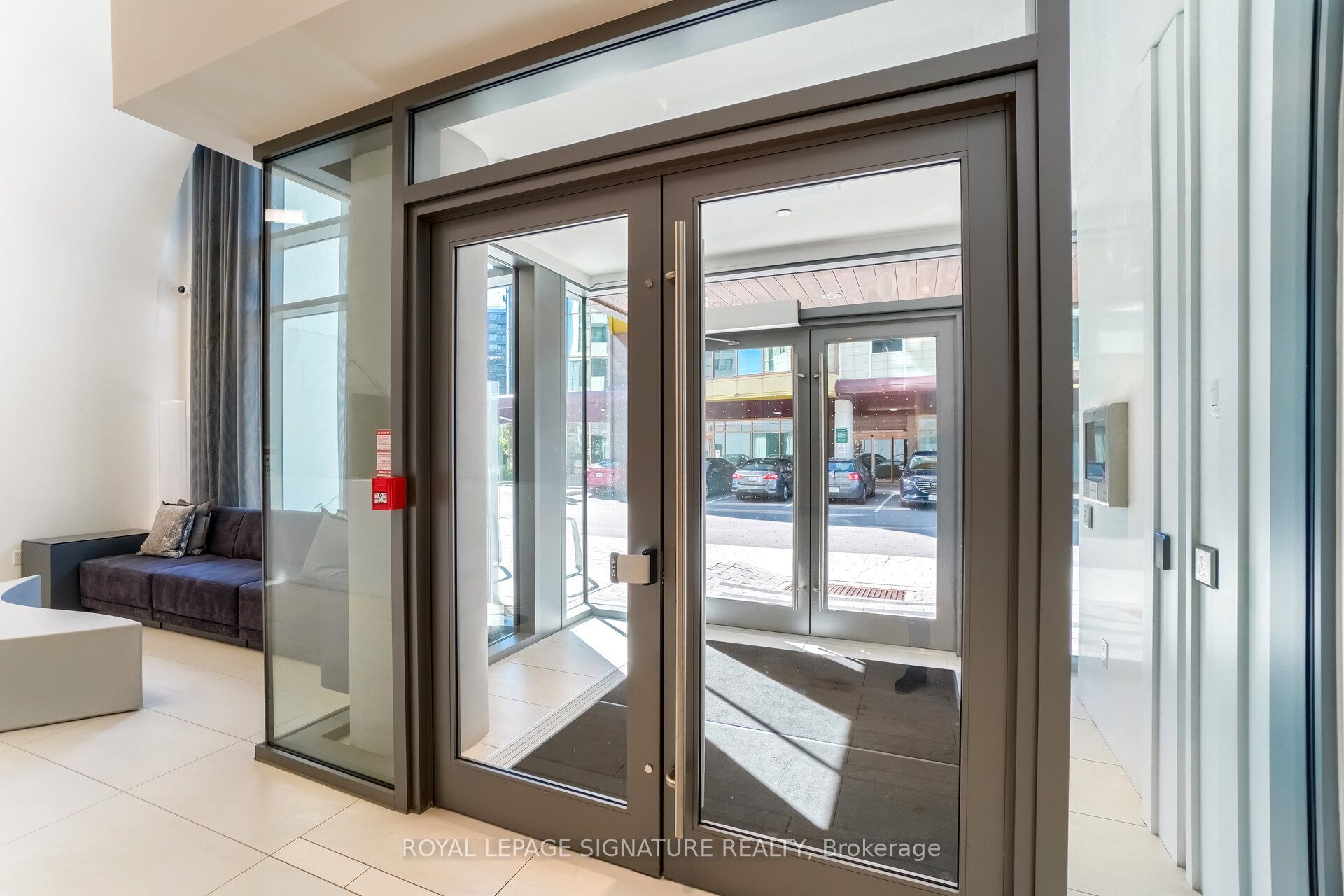 10 De Boers Drive 615