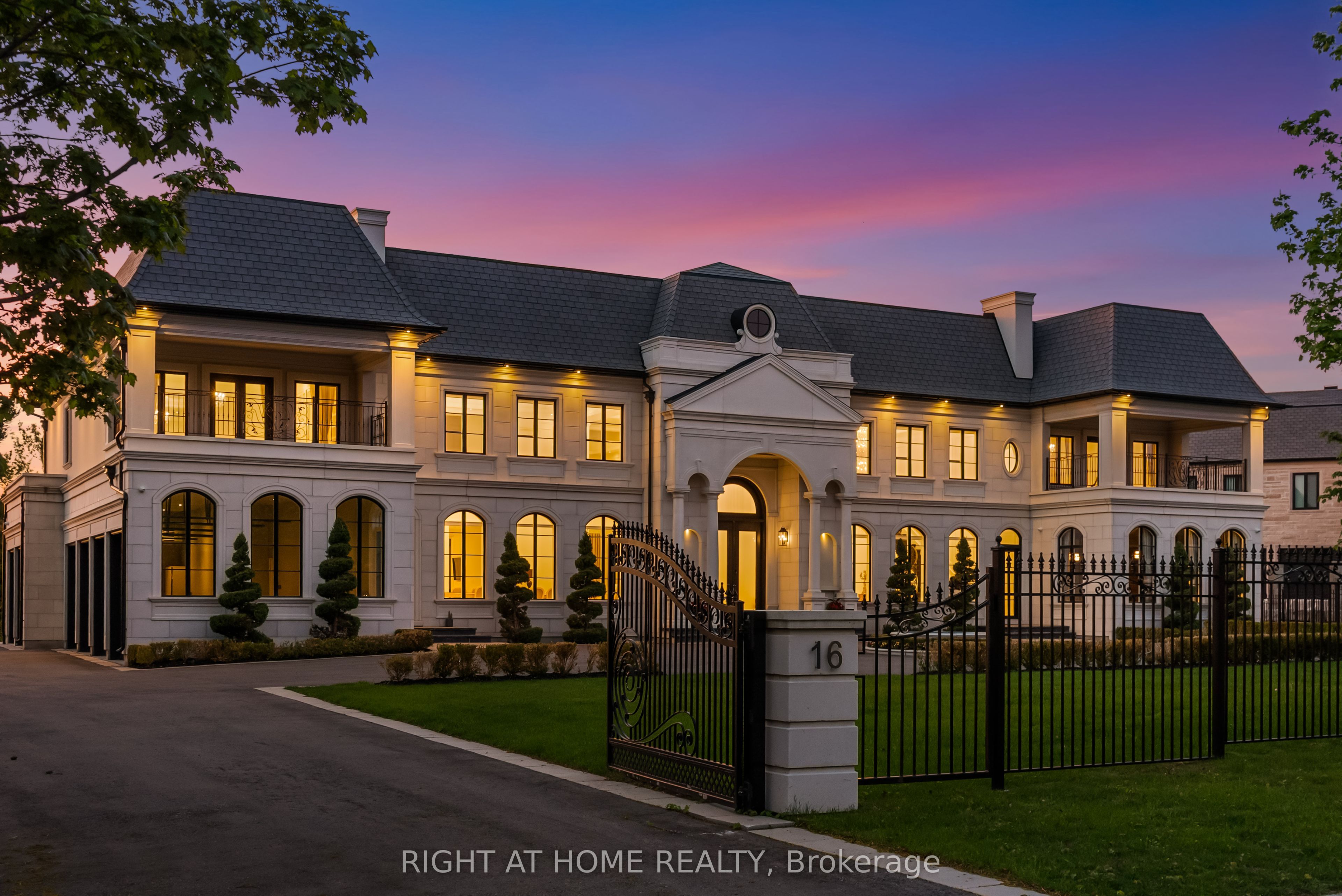 16 Sirona's Lane