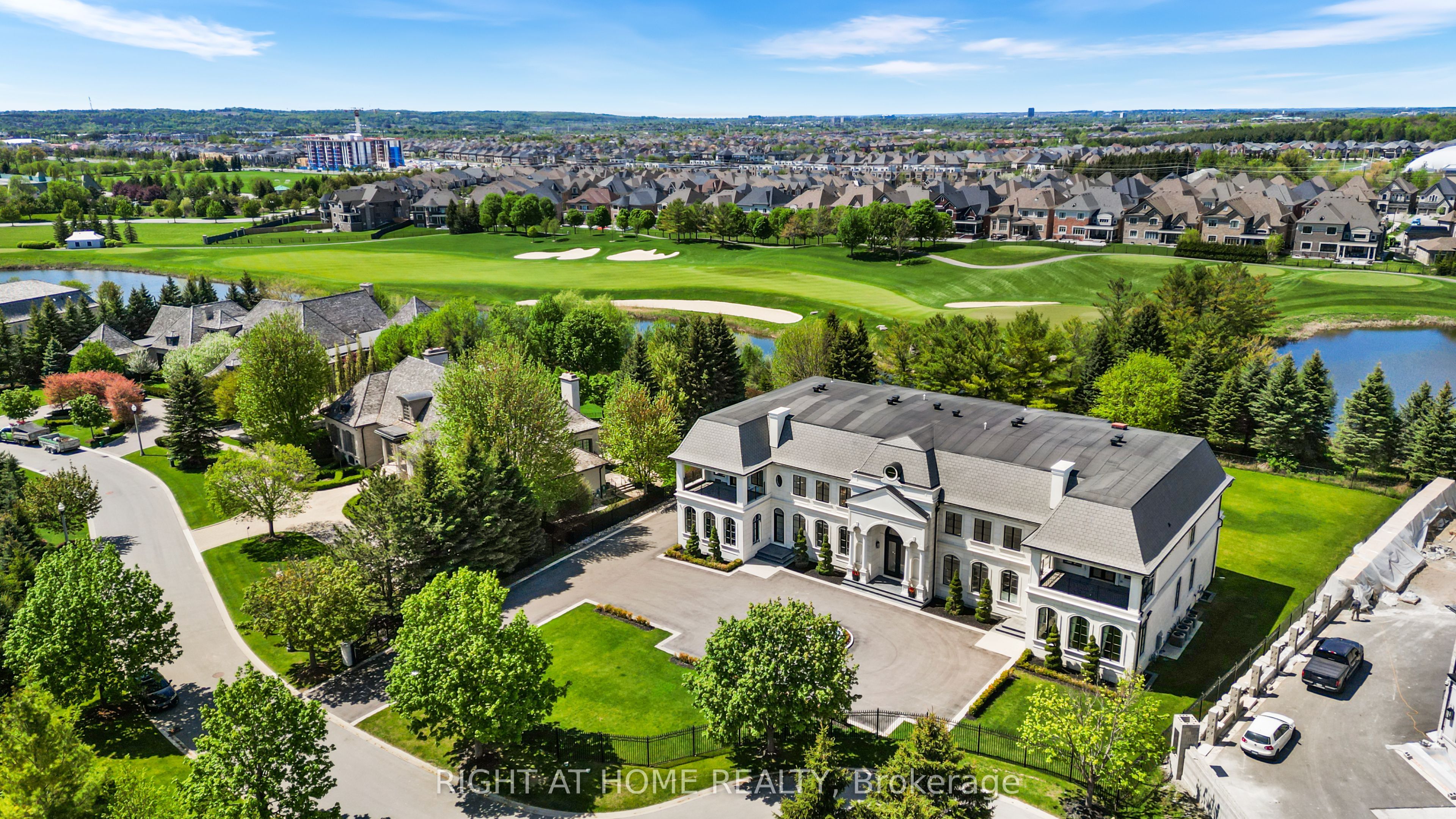 16 Sirona's Lane