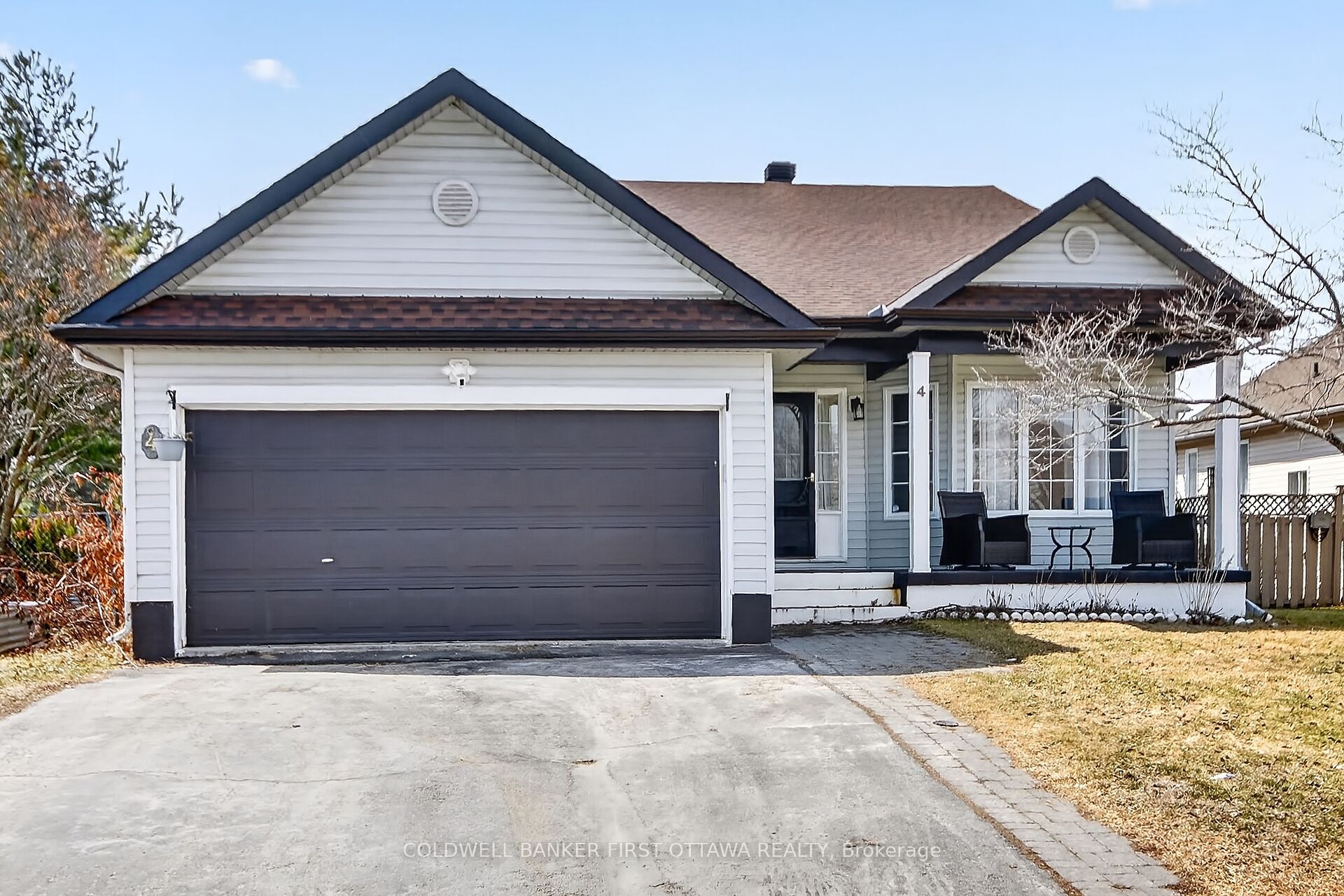 4 Mcdiarmid Lane N