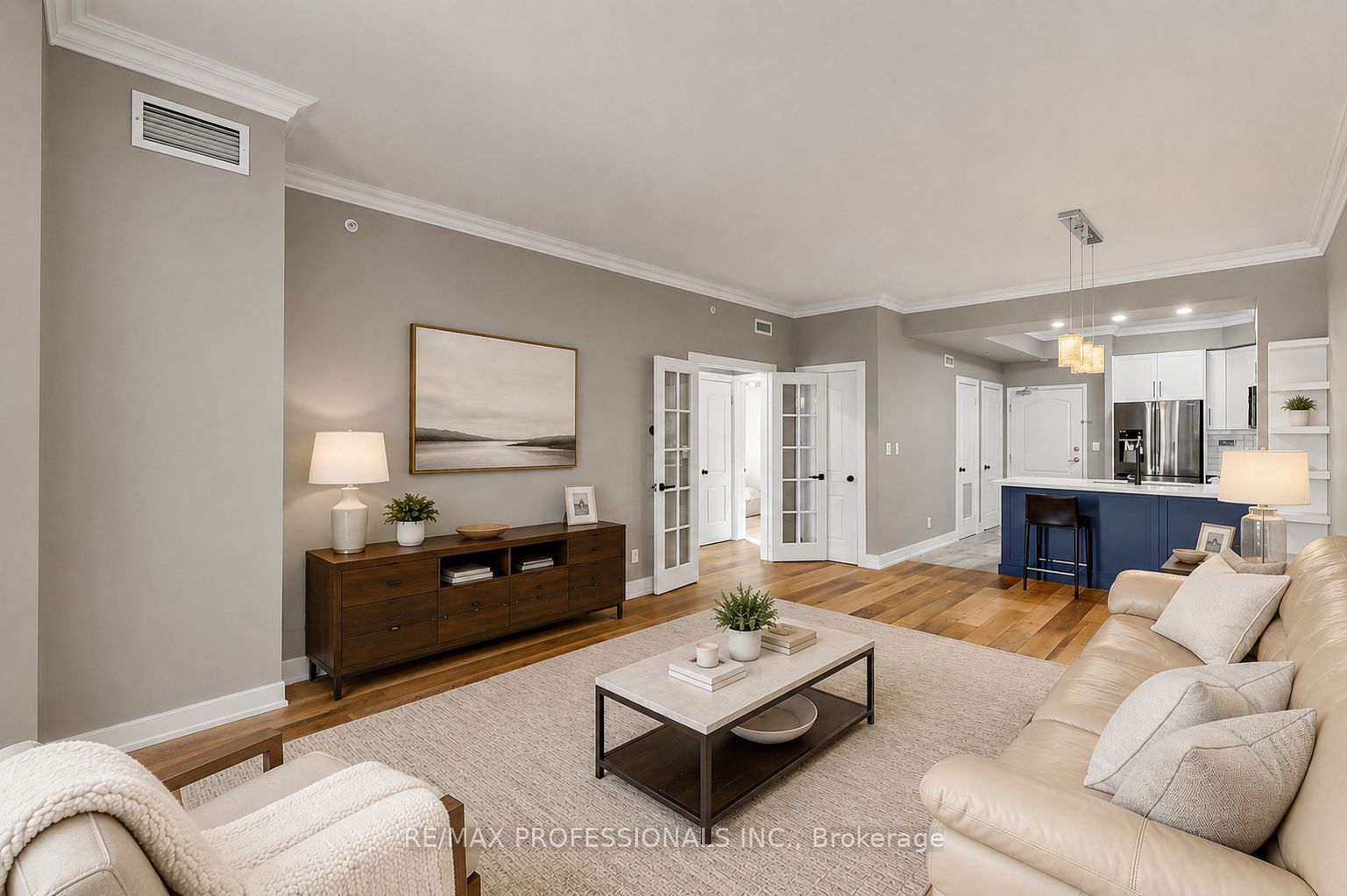 3531 Lake Shore Boulevard W 206