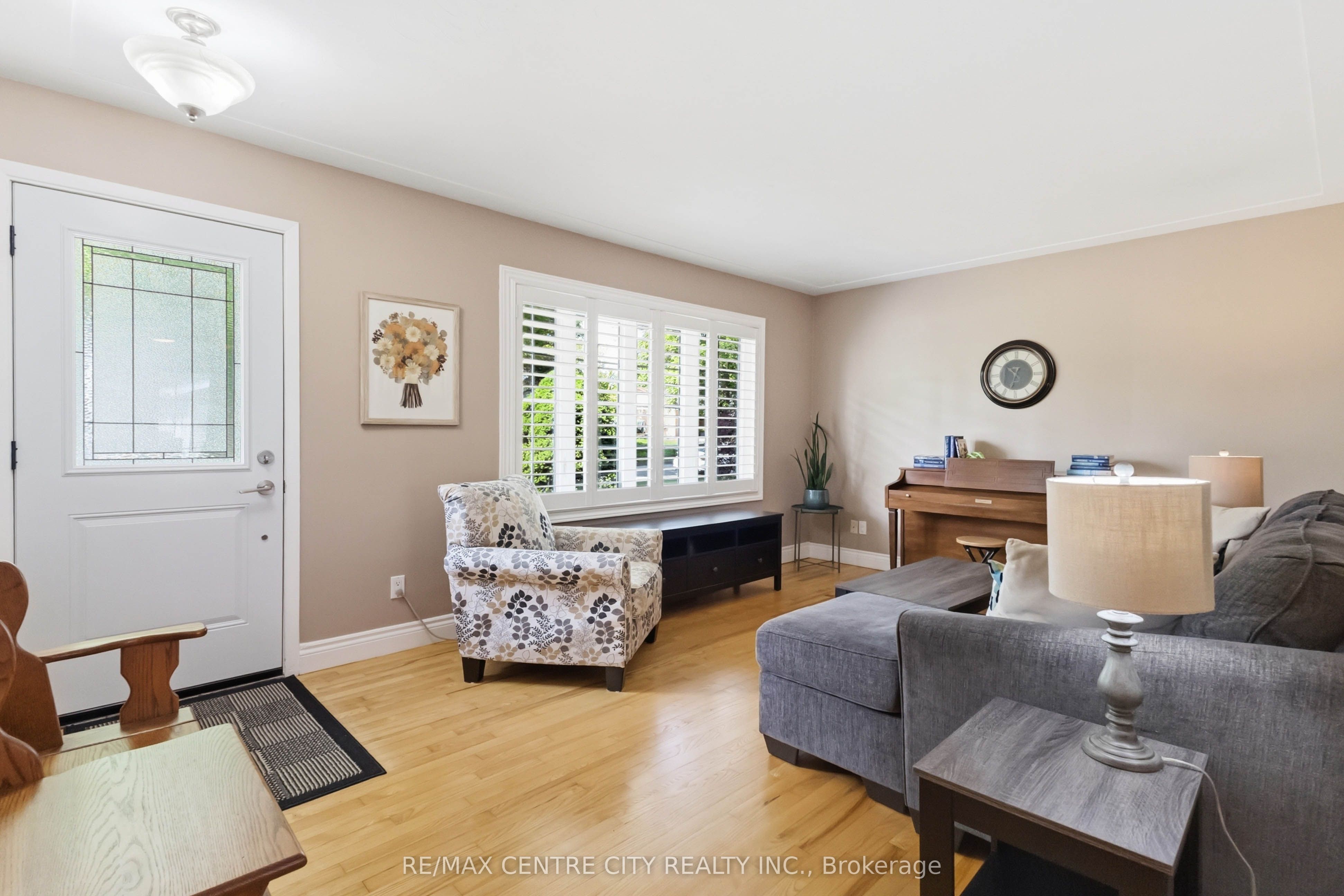 639 Dunboyne Crescent