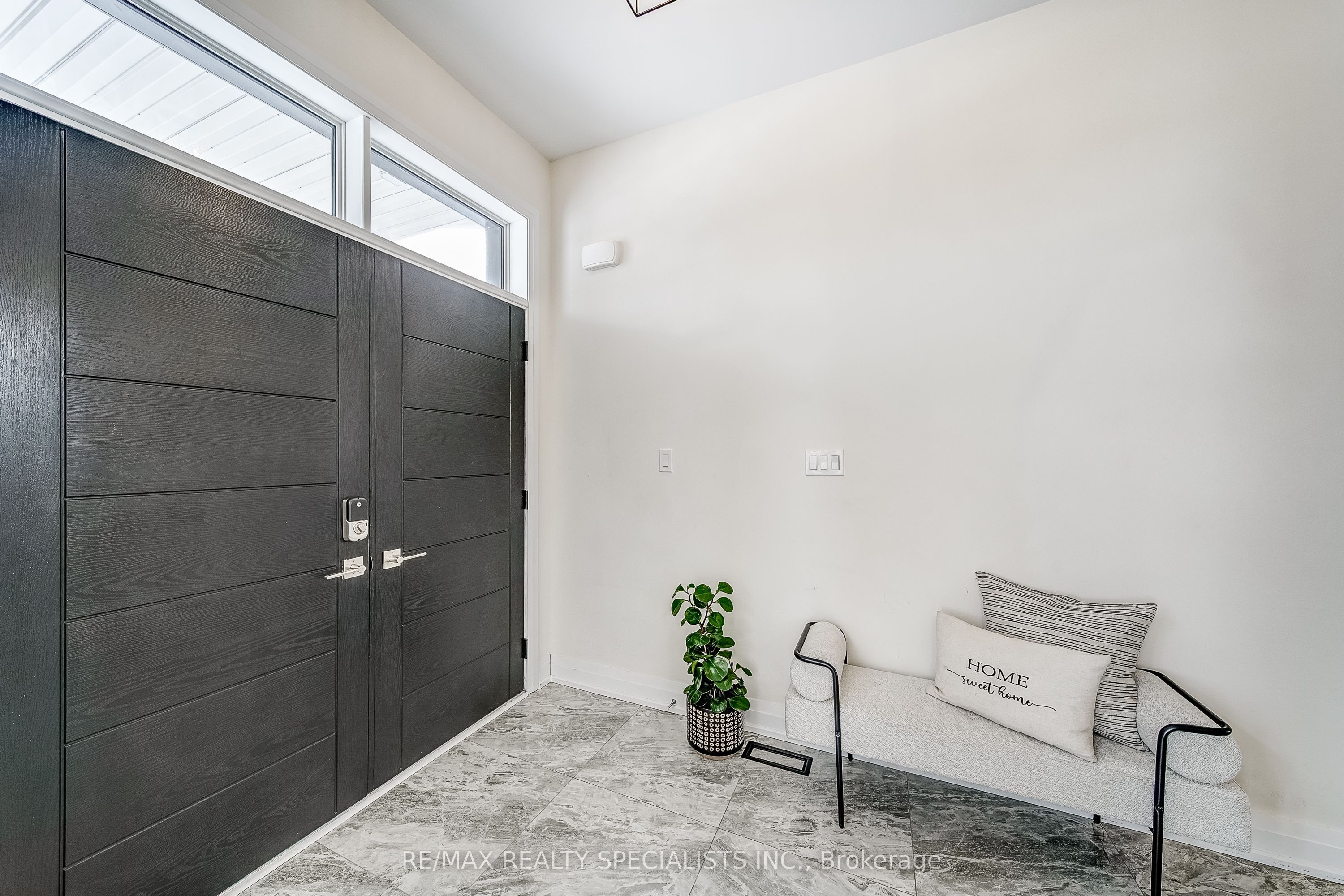 146 Jonkman Boulevard