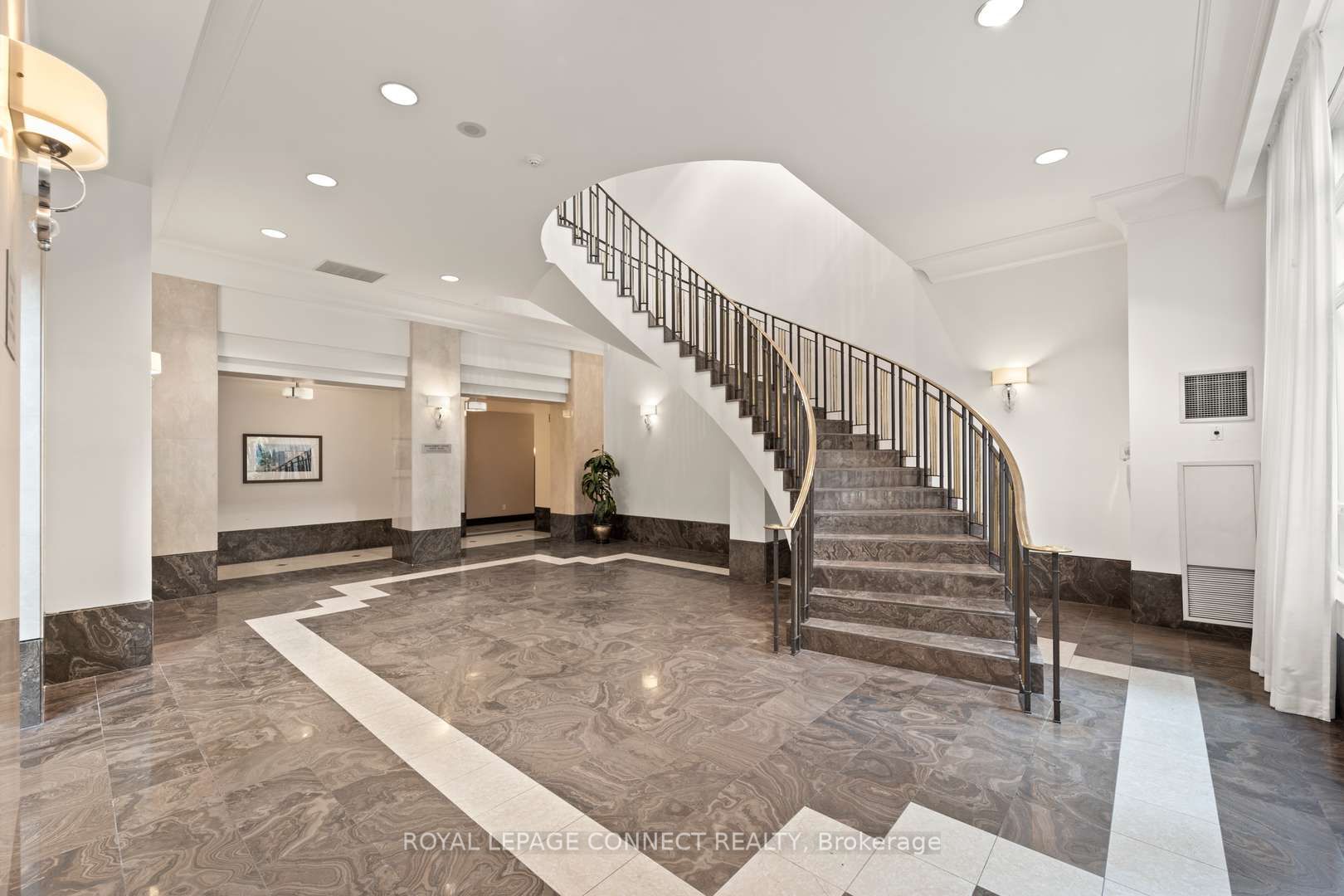 68 Corporate Drive 2927