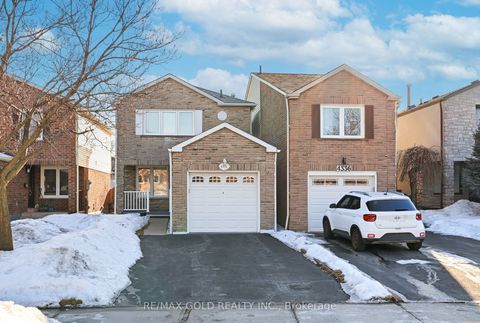 4334 Lee Drive Mississauga ON L4W 4A8