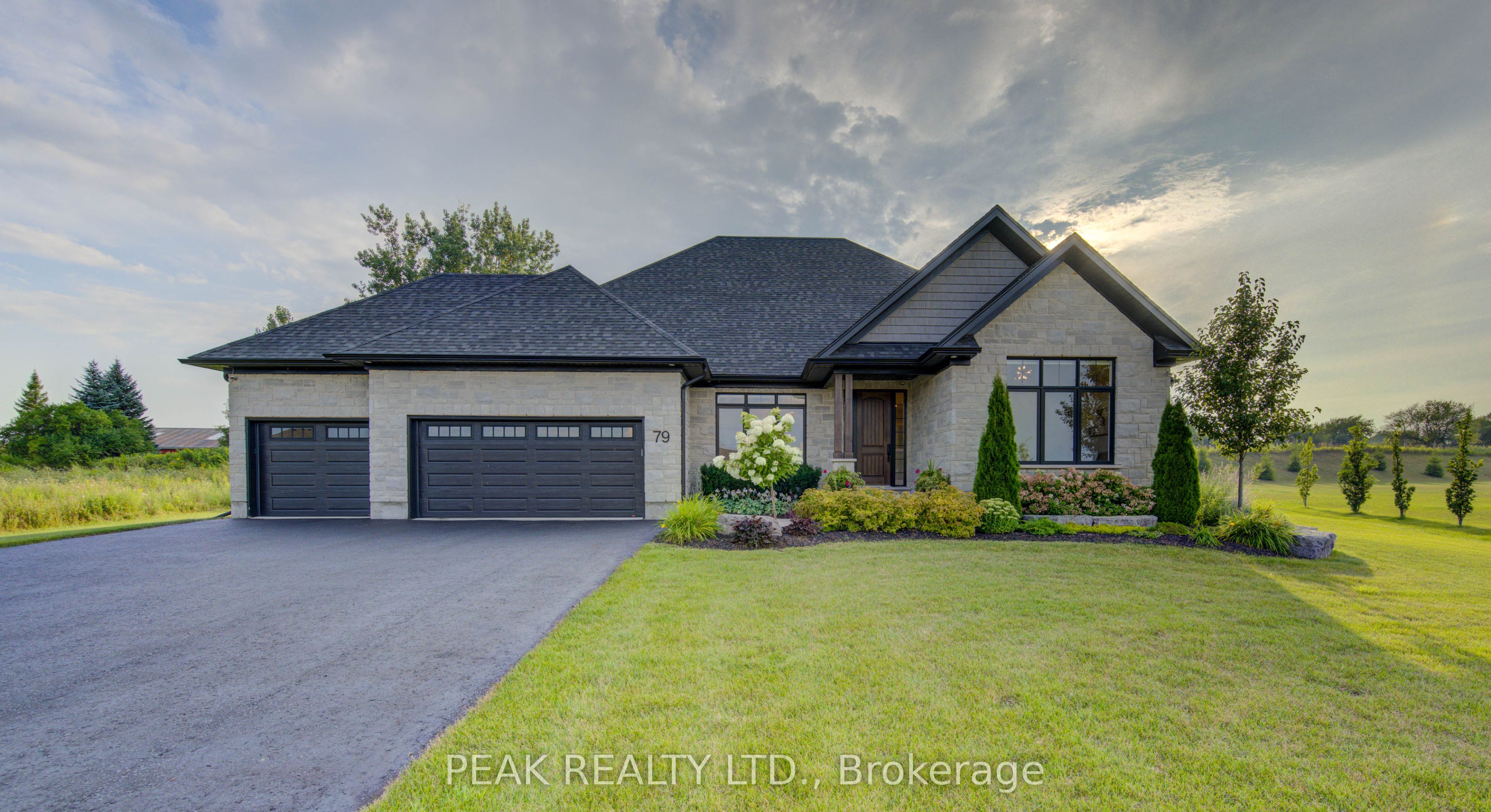 79 Sunset Hills Crescent
