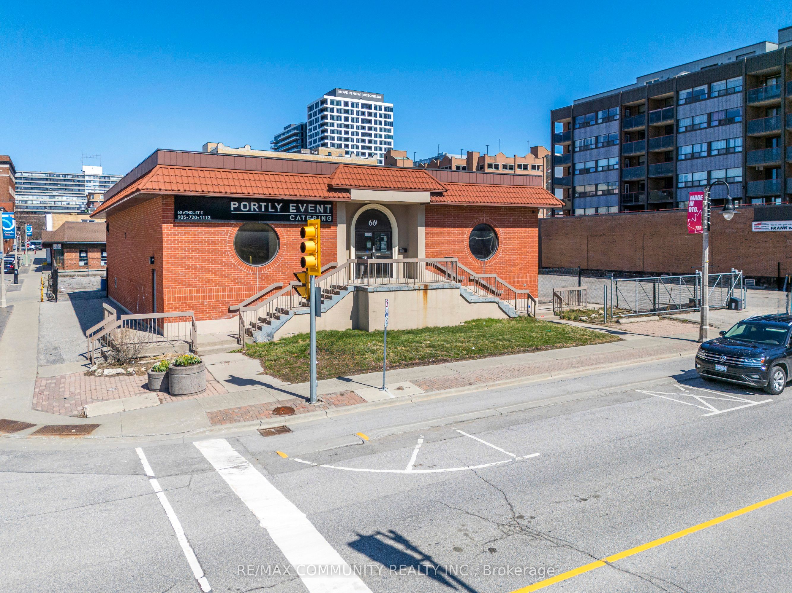 60 Athol Street E