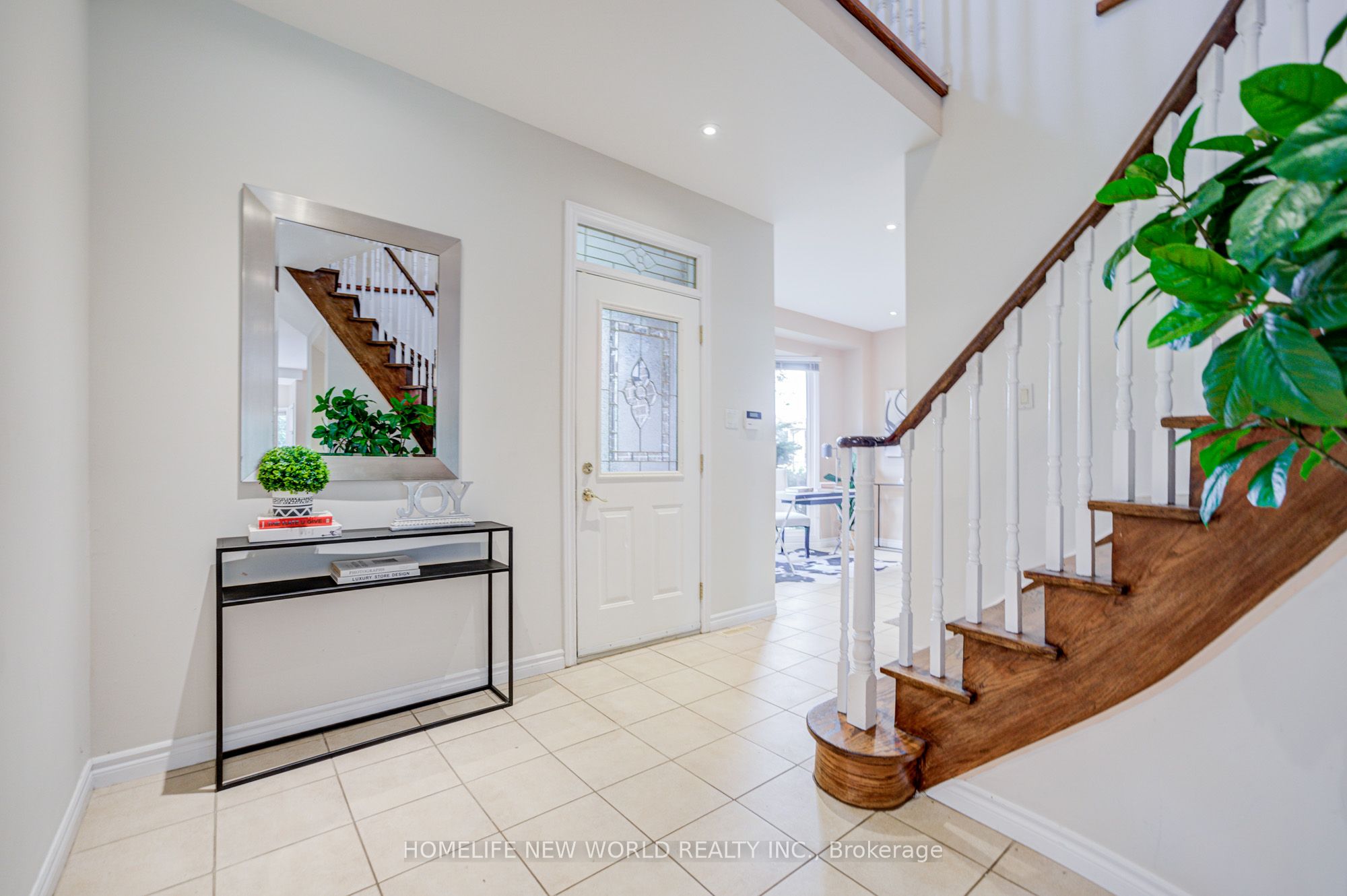 4468 Beacon Lane