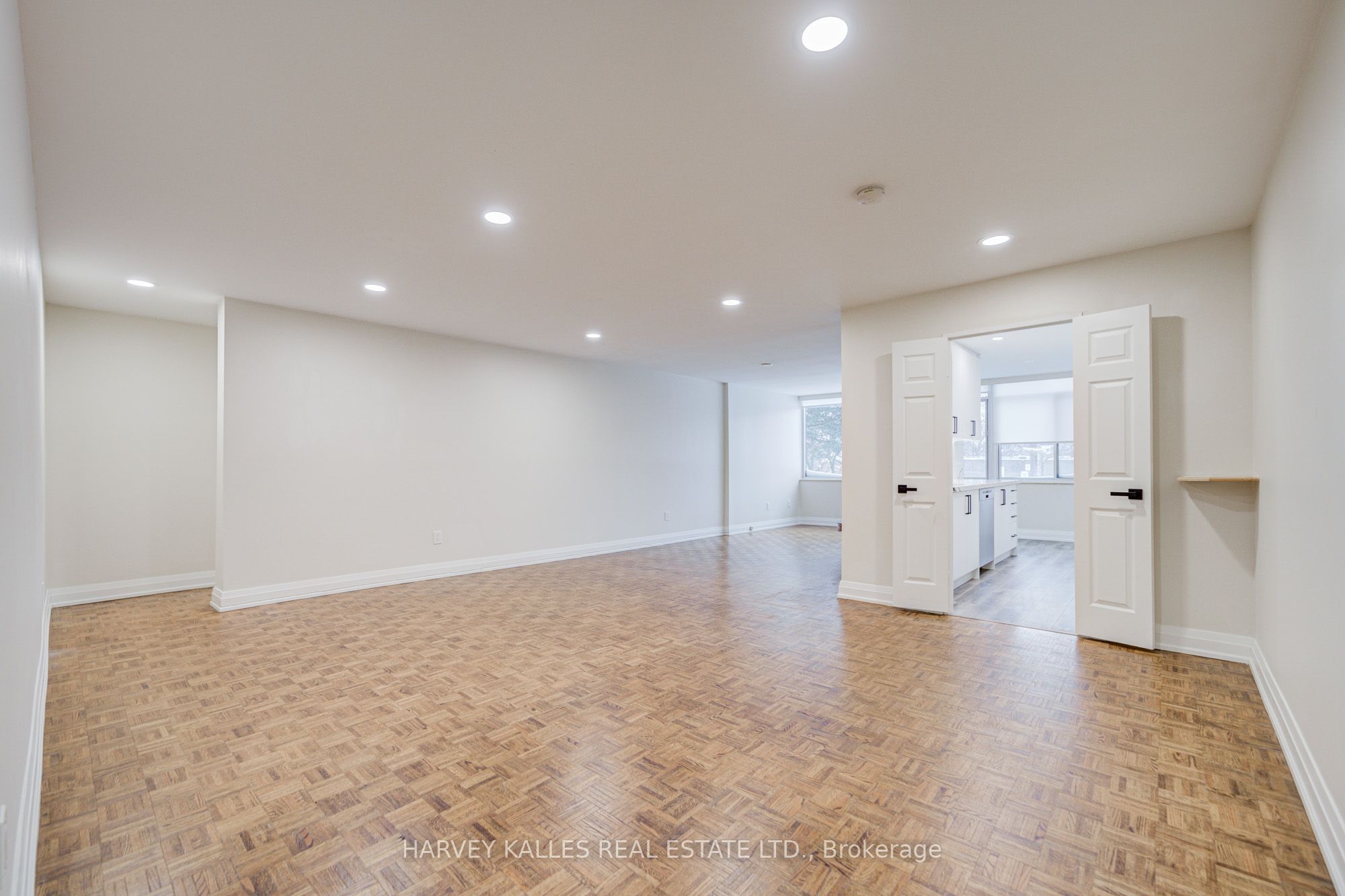 3000 Bathurst Street 109