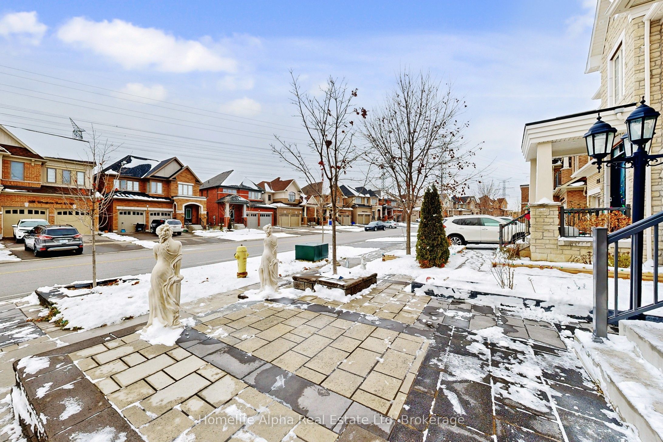 329 Windfields Farm Drive W