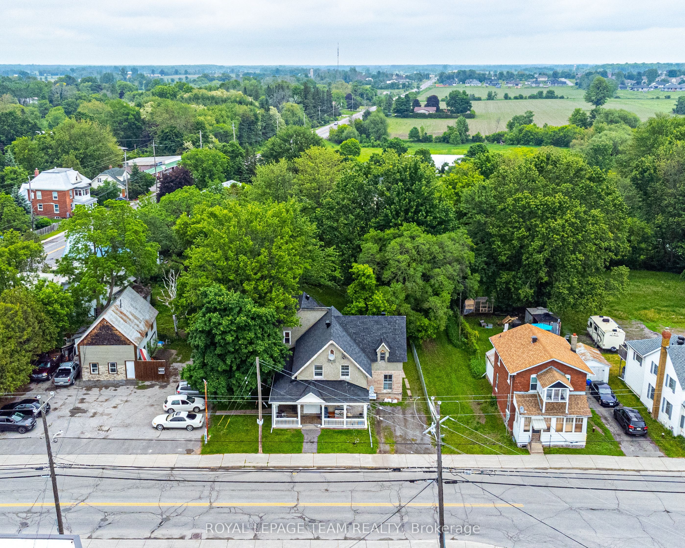 6607-6613 Fourth Line Road