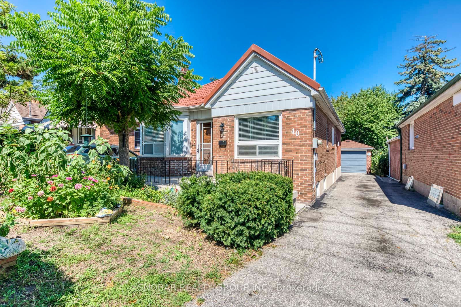 40 Dixon Road