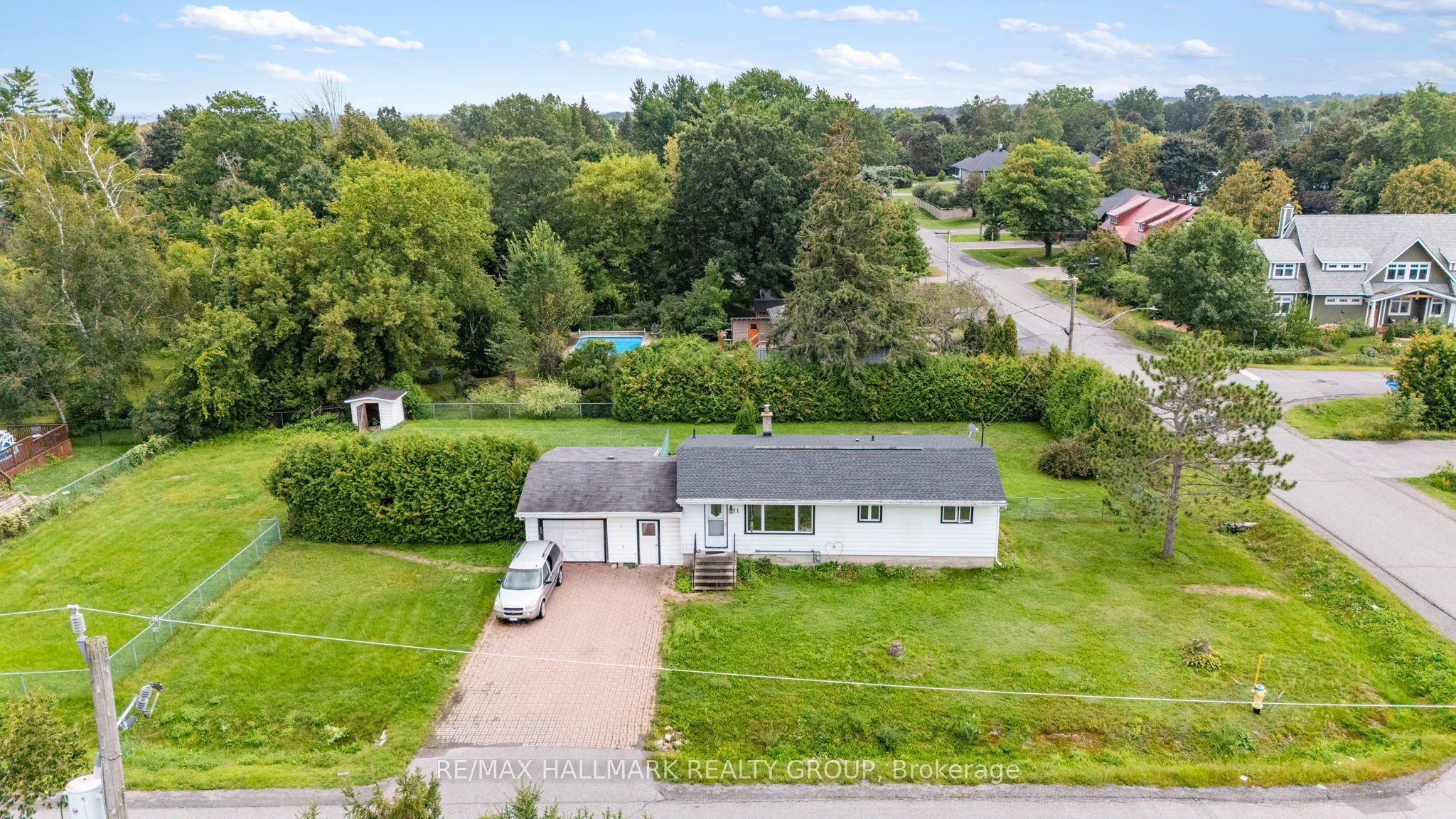 11 Bobcat Way Street
